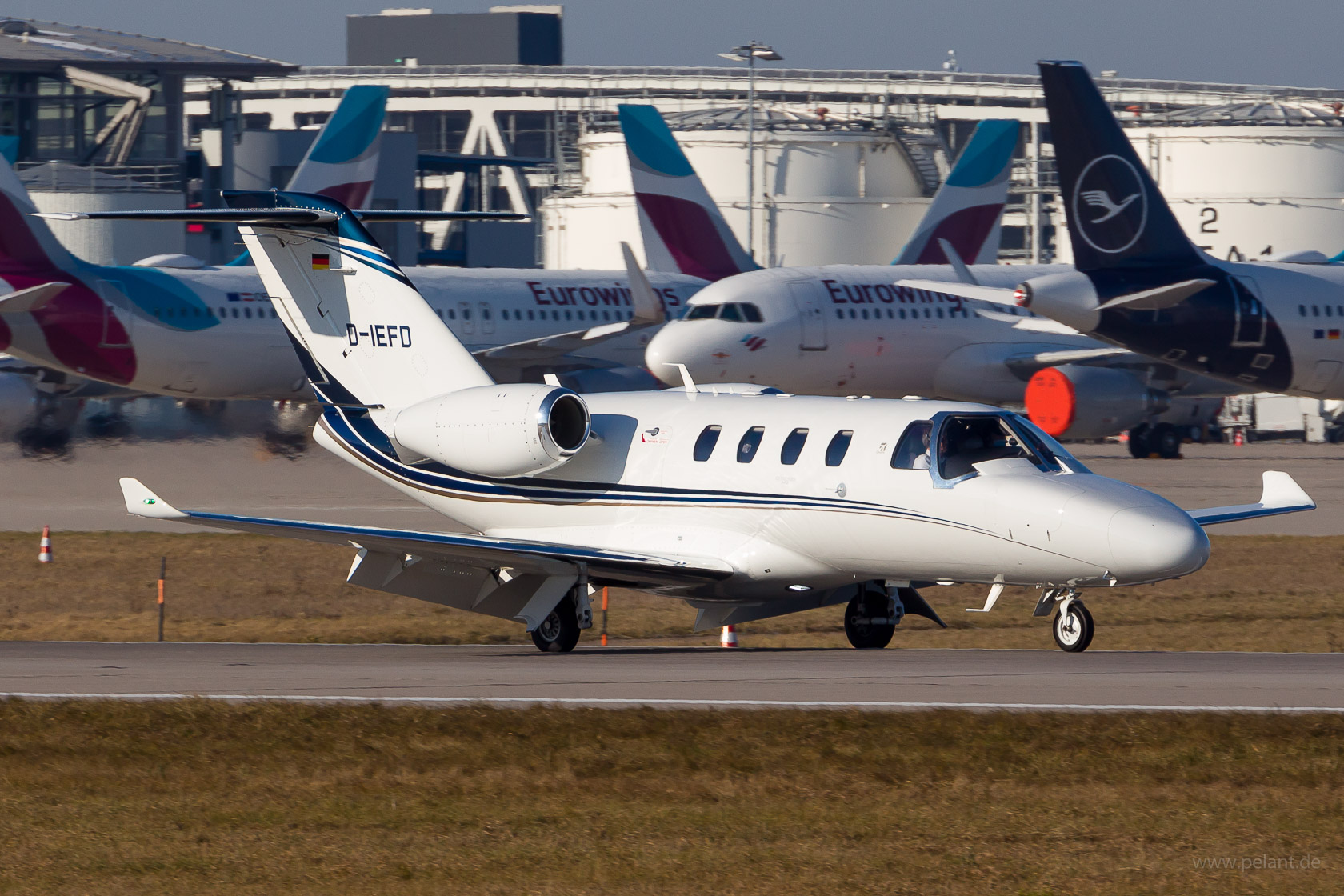 D-IEFD E-Aviation Eisele Flugd. Cessna 525 CitationJet M2 in Stuttgart / STR