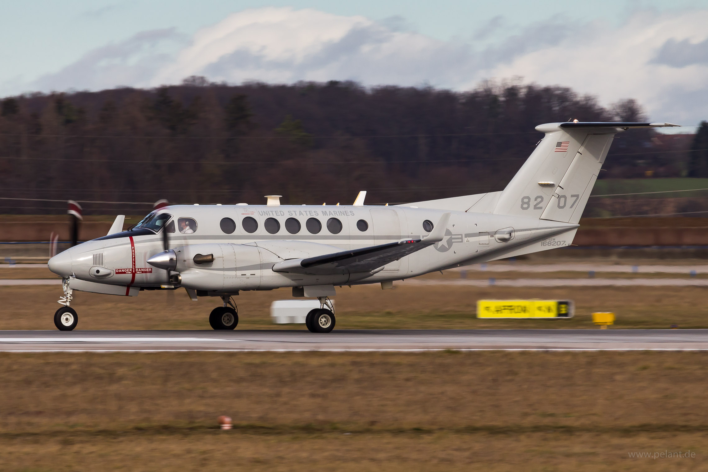 168207 USAF, -Army etc. Beechcraft UC-12W Huron in Stuttgart / STR