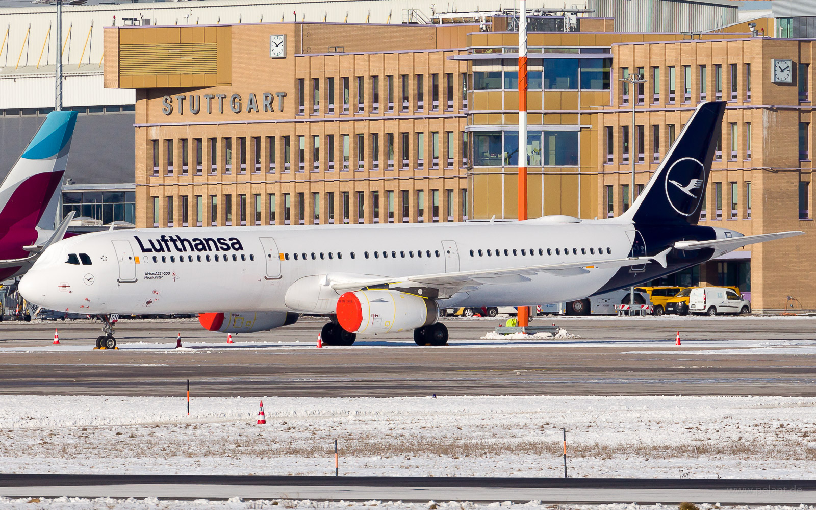 D-AIDN Lufthansa Airbus A321-231 in Stuttgart / STR