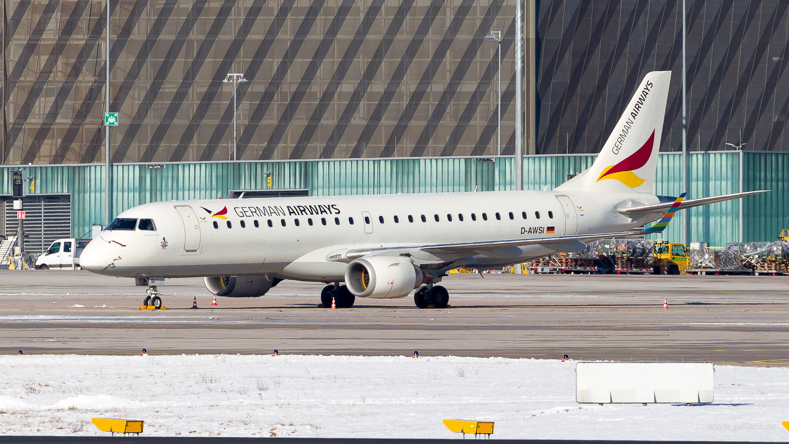 D-AWSI German Airways Embraer 190 in Stuttgart / STR