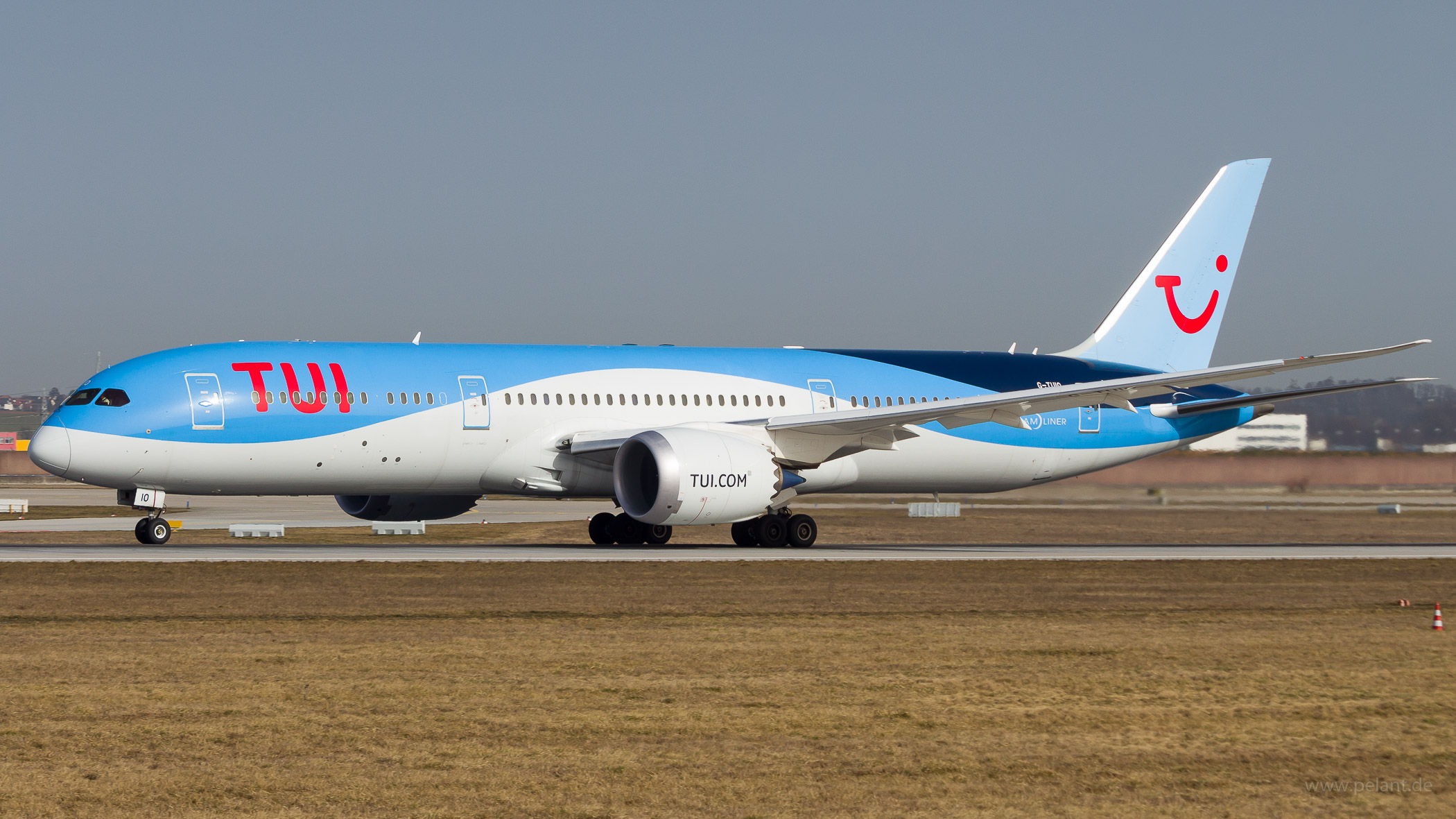 G-TUIO TUI Airways (UK) Boeing 787-9 in Stuttgart / STR