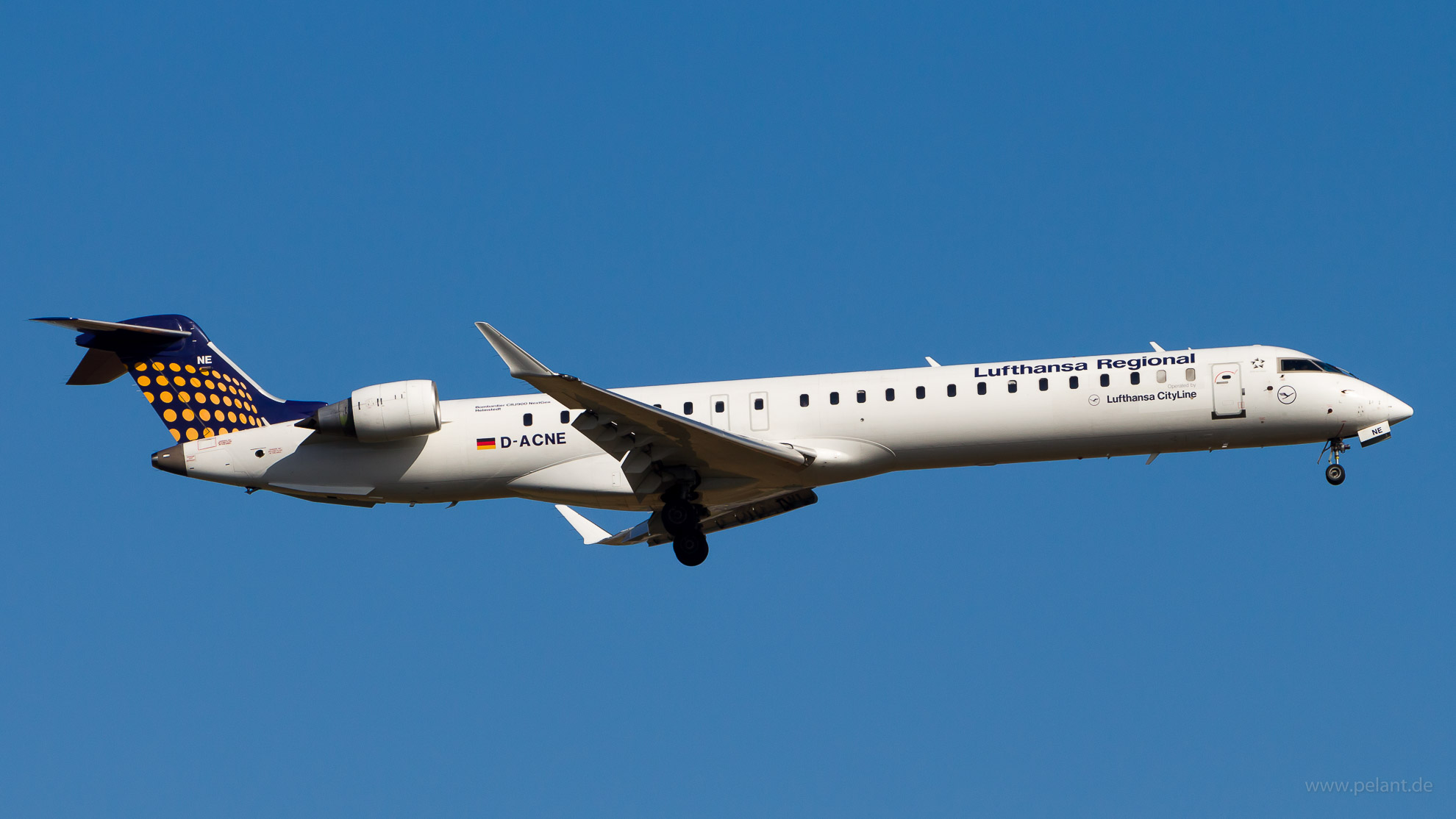 D-ACNE Lufthansa CityLine Bombardier CRJ900LR in Stuttgart / STR