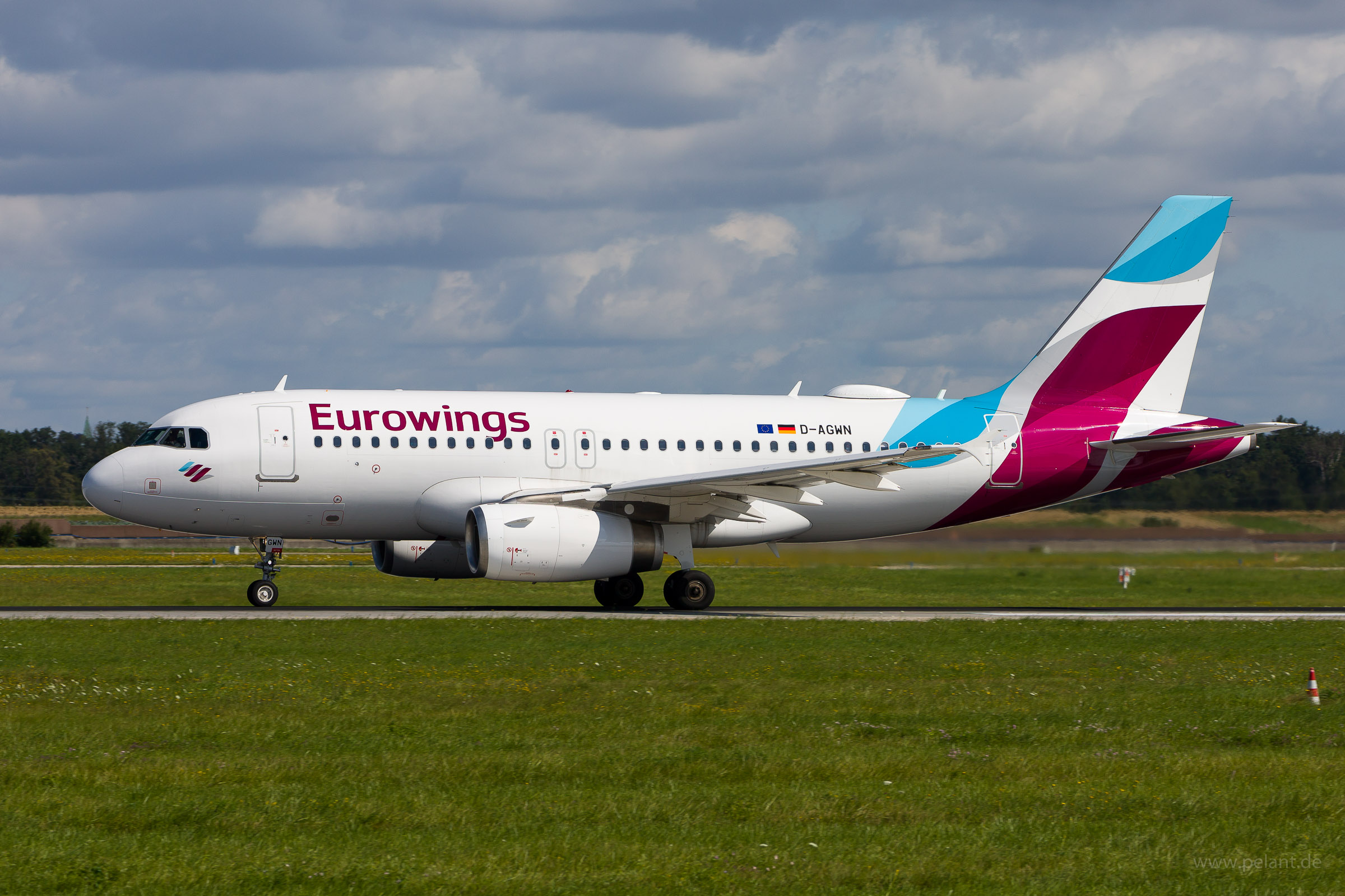 D-AGWN Eurowings Airbus A319-132 in Stuttgart / STR