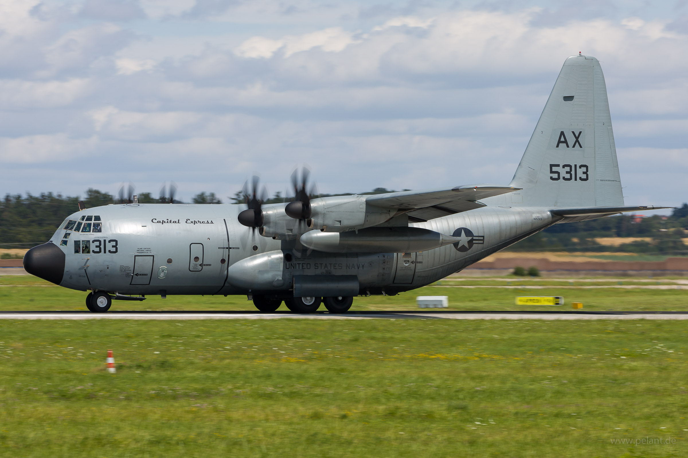 165313 USAF, -Army etc. Lockheed C-130T Hercules in Stuttgart / STR