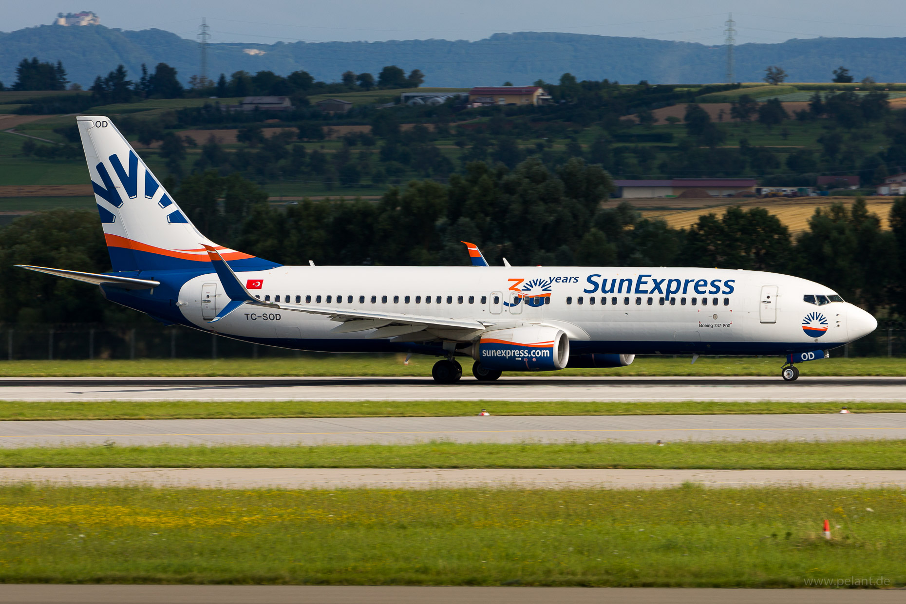 TC-SOD SunExpress Boeing 737-8HC in Stuttgart / STR (30 years (SunExpress) Sticker Livery)
