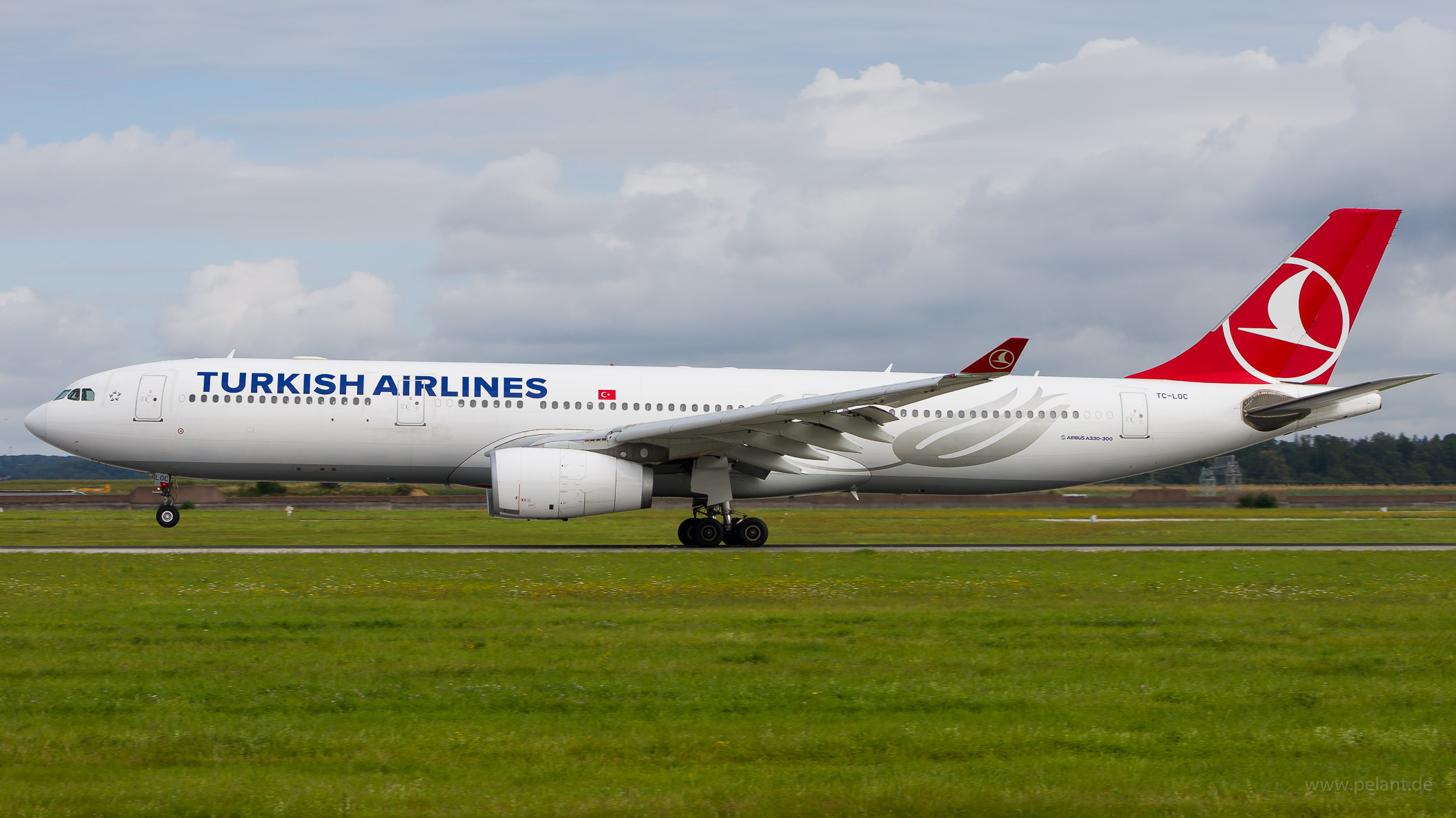 TC-LOC Turkish Airlines Airbus A330-343 in Stuttgart / STR