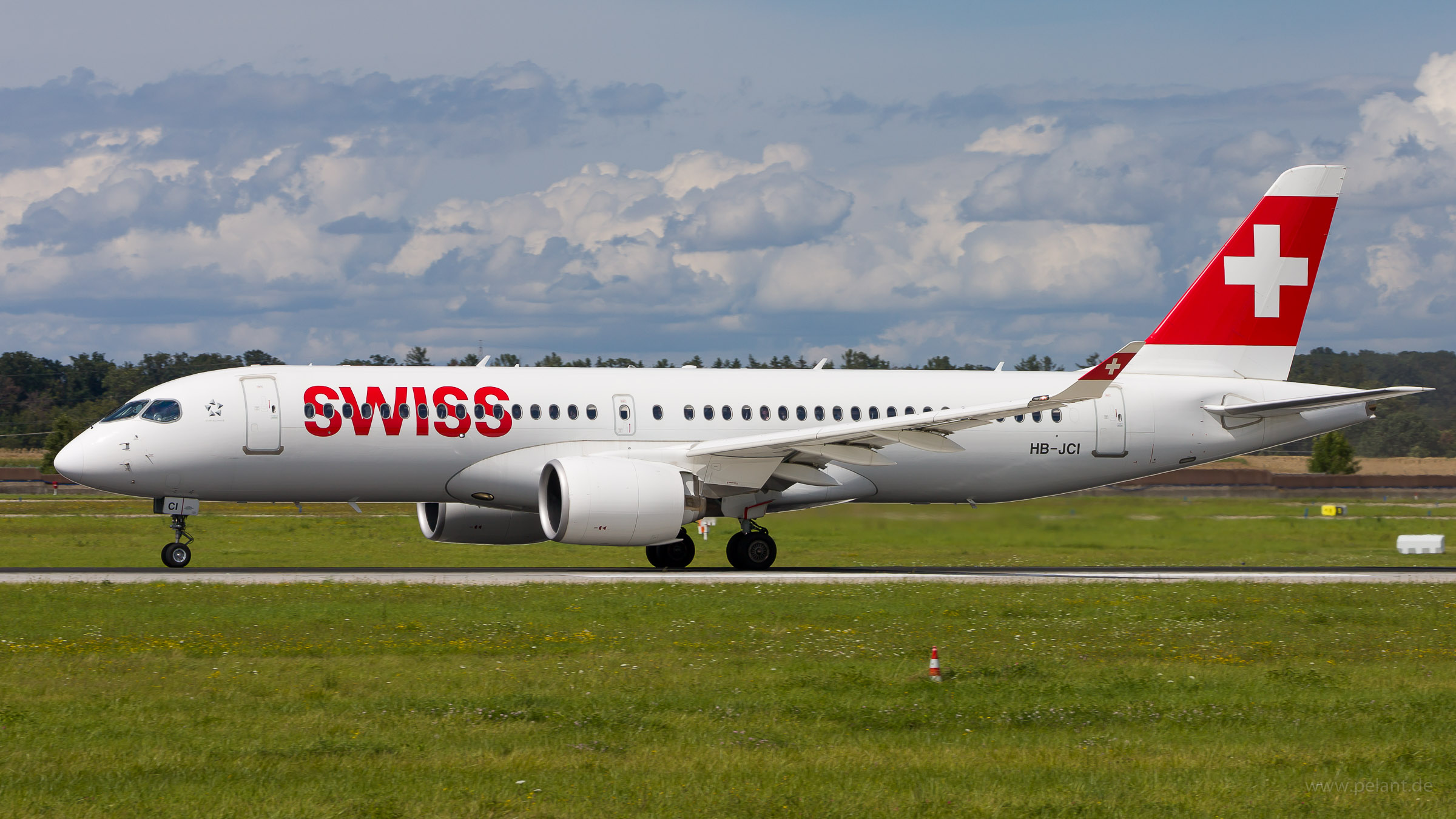 HB-JCI Swiss Bombardier CS300 in Stuttgart / STR