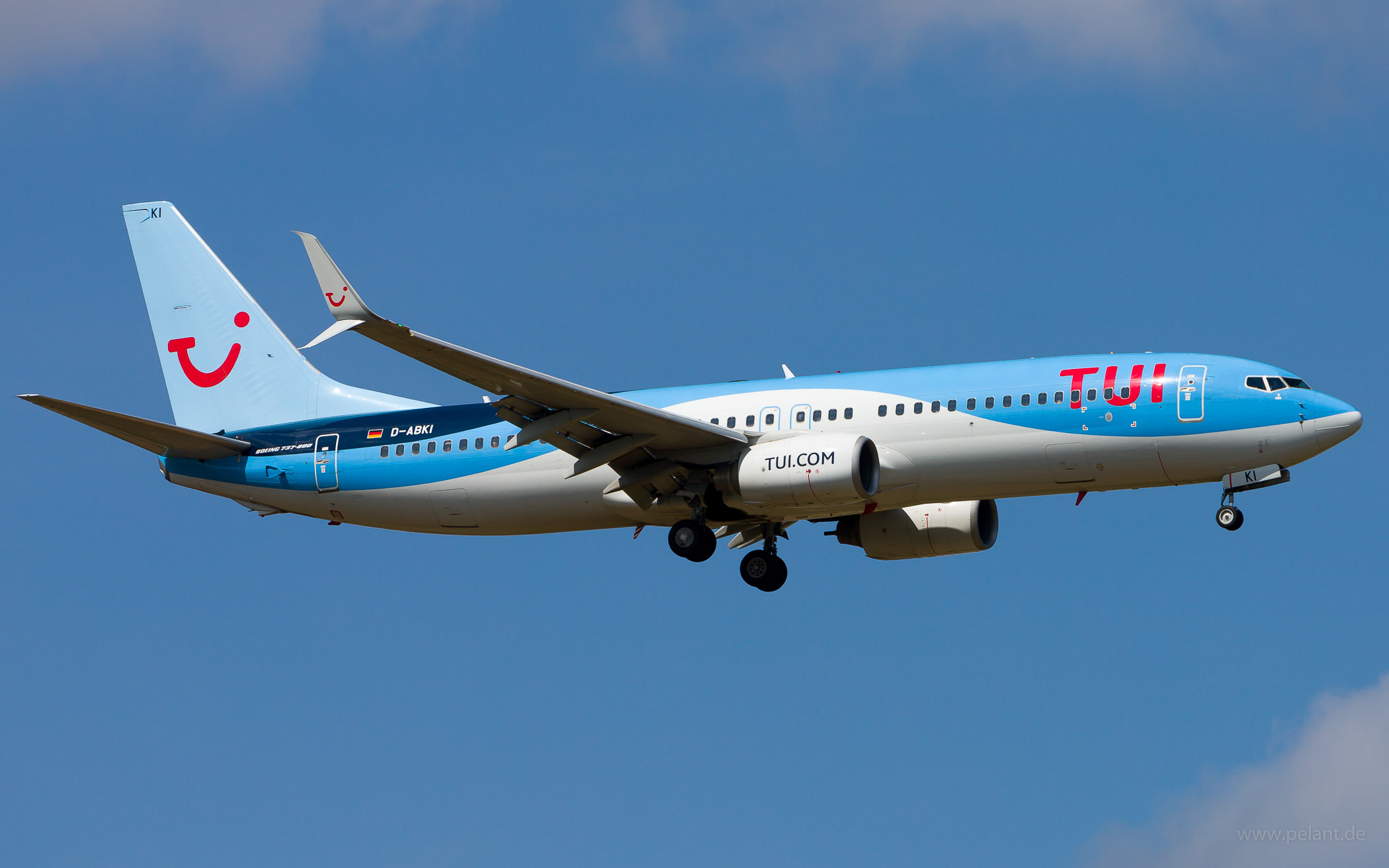 D-ABKI TUIfly Boeing 737-86J in Stuttgart / STR