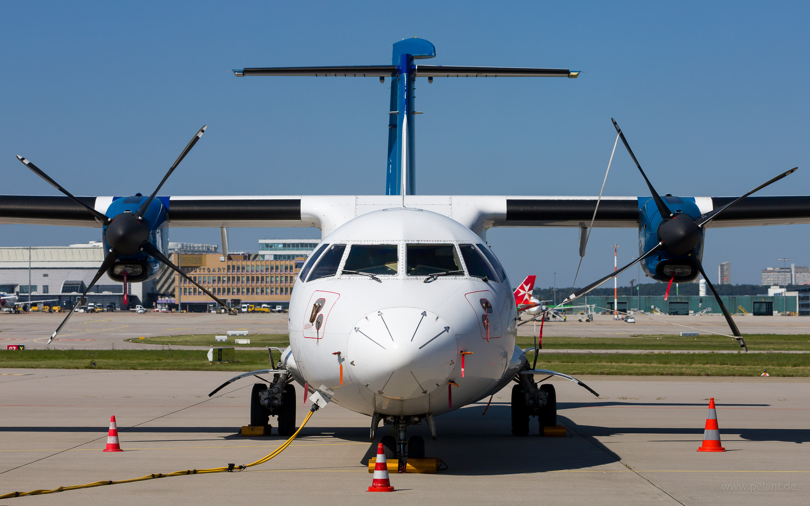 EI-SLZ ASL Airlines Ireland ATR 72-202F in Stuttgart / STR