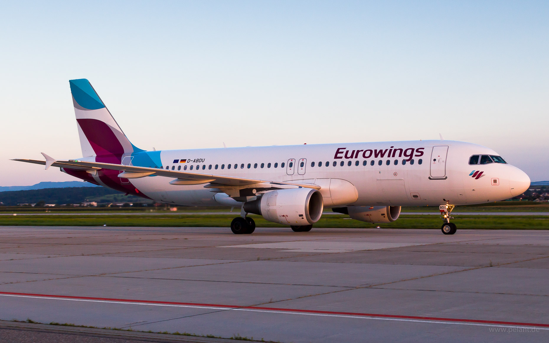 D-ABDU Eurowings Airbus A320-214 in Stuttgart / STR