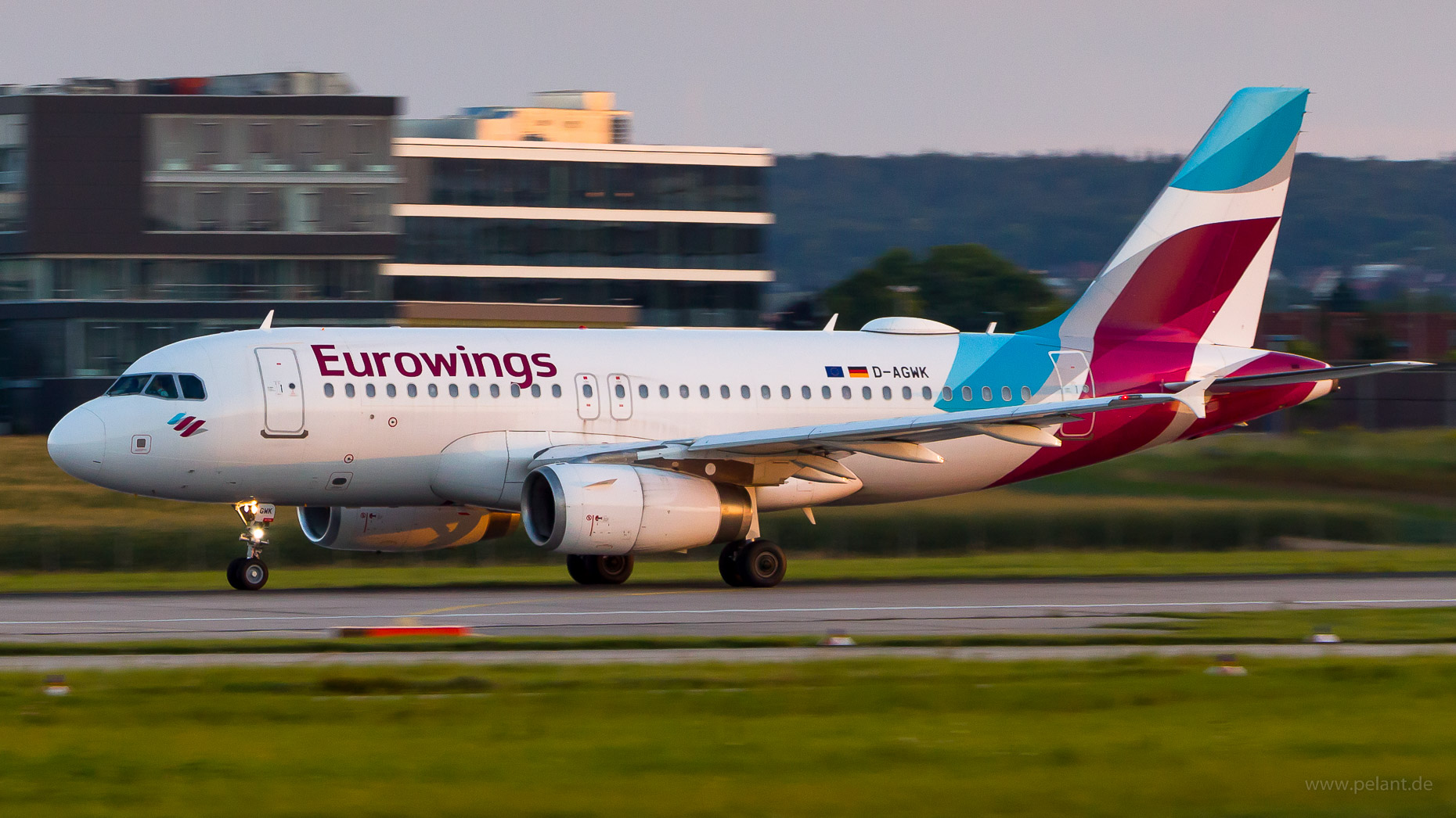 D-AGWK Eurowings Airbus A319-132 in Stuttgart / STR