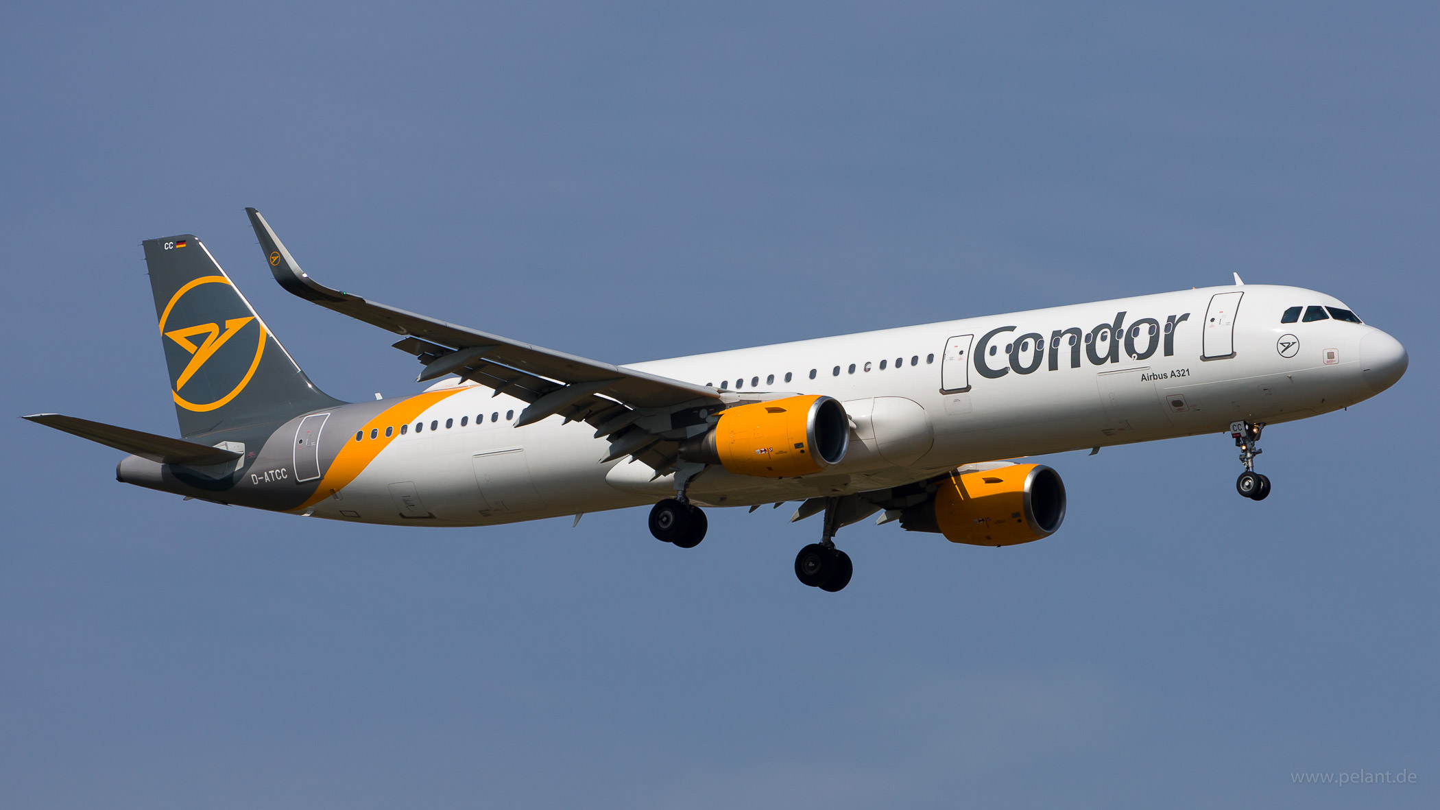 D-ATCC Condor Airbus A321-211 in Stuttgart / STR