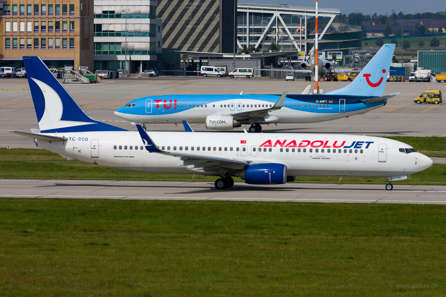 TC-SCG AnadoluJet Boeing 737-8AL in Stuttgart / STR