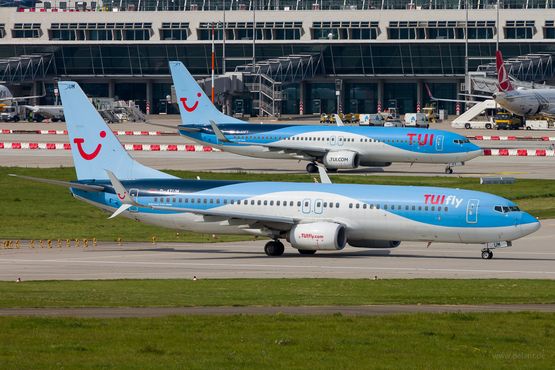 D-ATUM TUIfly Boeing 737-8K5 in Stuttgart / STR