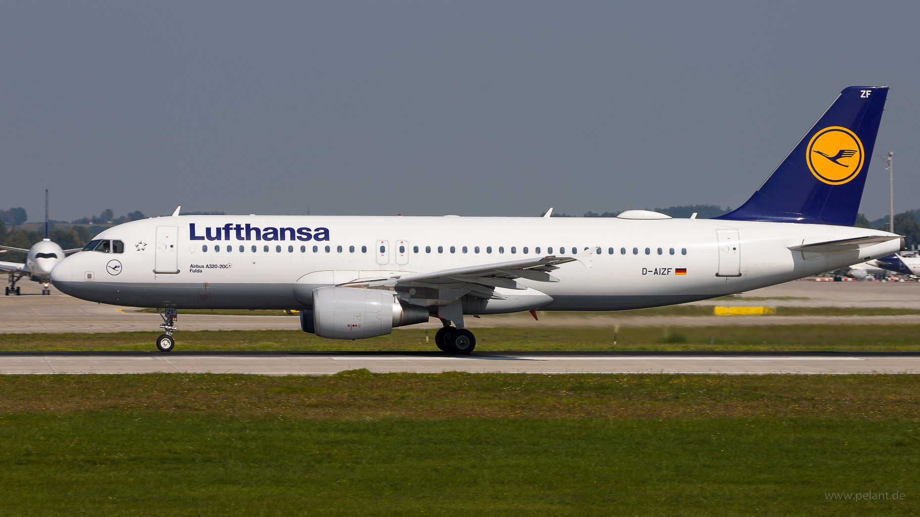 D-AIZF Lufthansa Airbus A320-214 in Mnchen / MUC