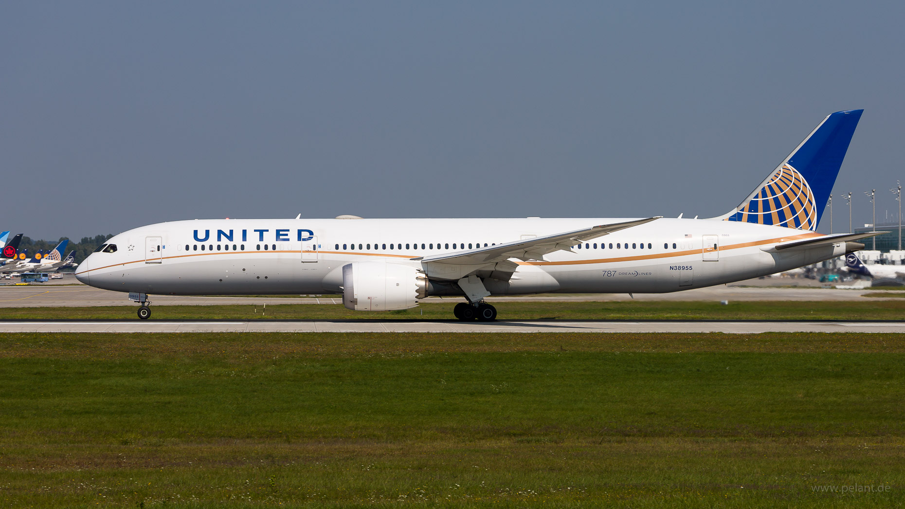 N38955 United Boeing 787-9 in München / MUC