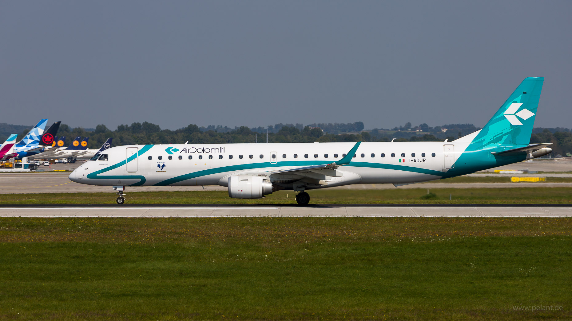 I-ADJR Air Dolomiti Embraer 195 in München / MUC