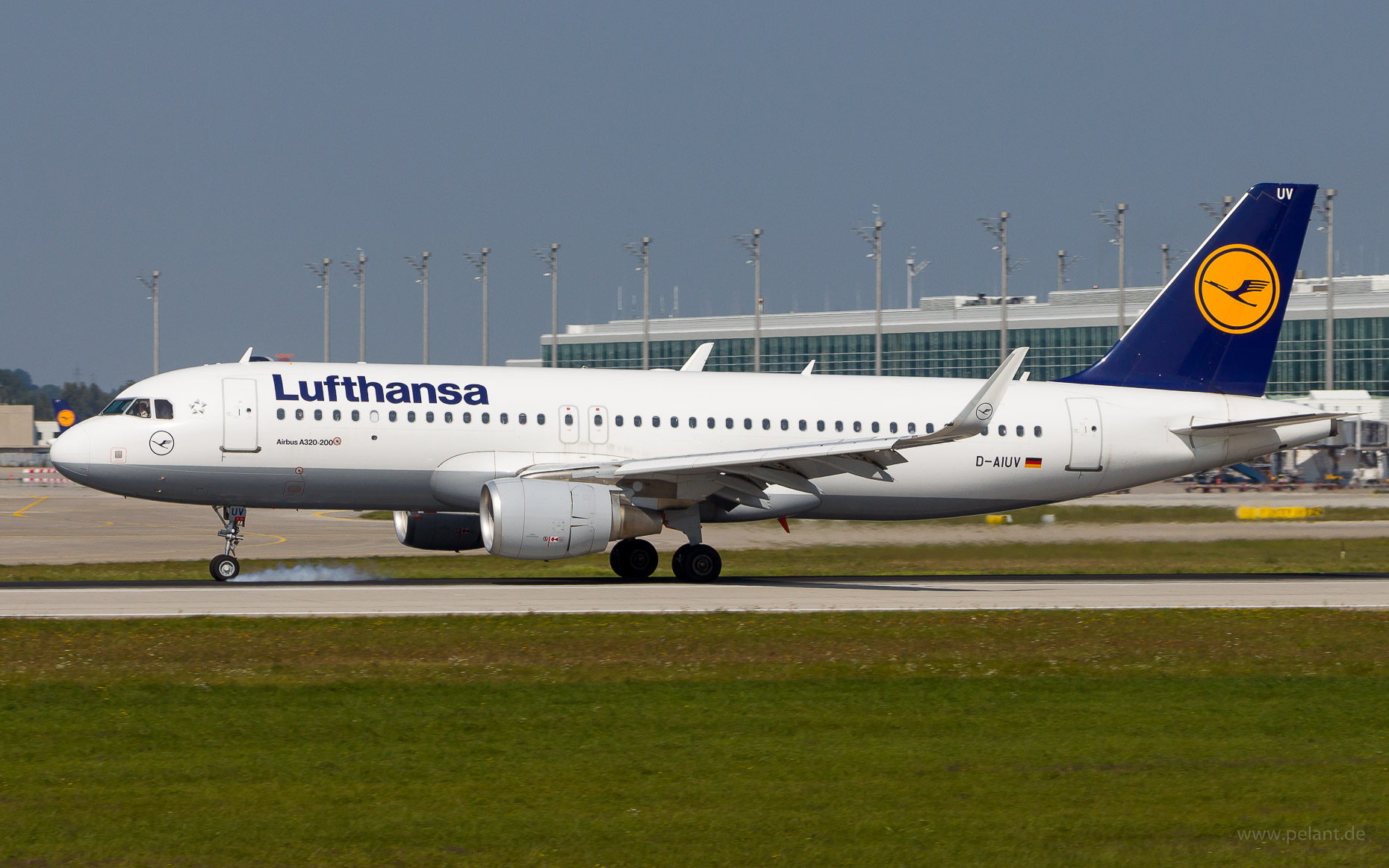 D-AIUV Lufthansa Airbus A320-214 in Mnchen / MUC
