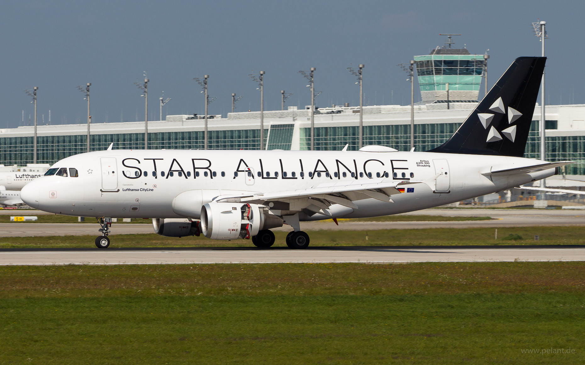 D-AILT Lufthansa CityLine Airbus A319-114 in Mnchen / MUC (Star Alliance Livery)