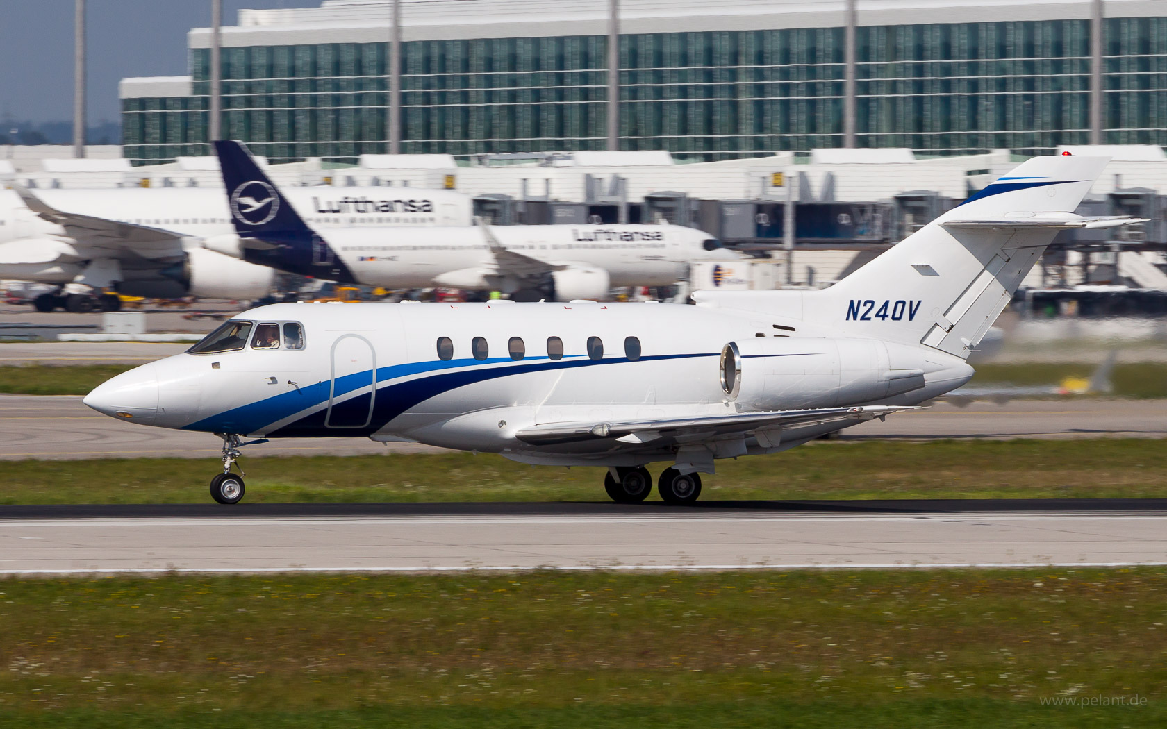 N240V ? Raytheon Hawker 800XP in München / MUC