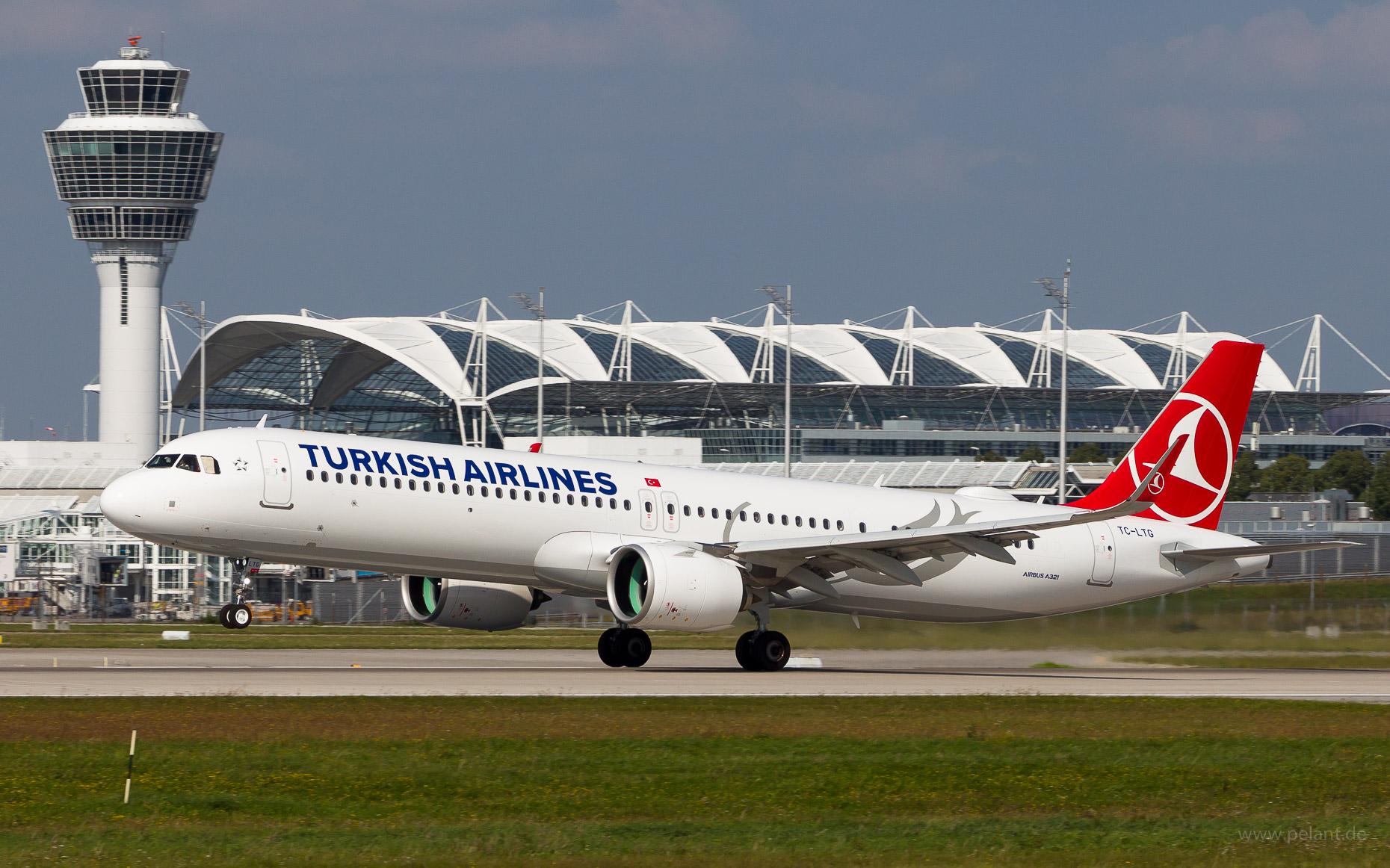 TC-LTG Turkish Airlines Airbus A321-271NX in München / MUC