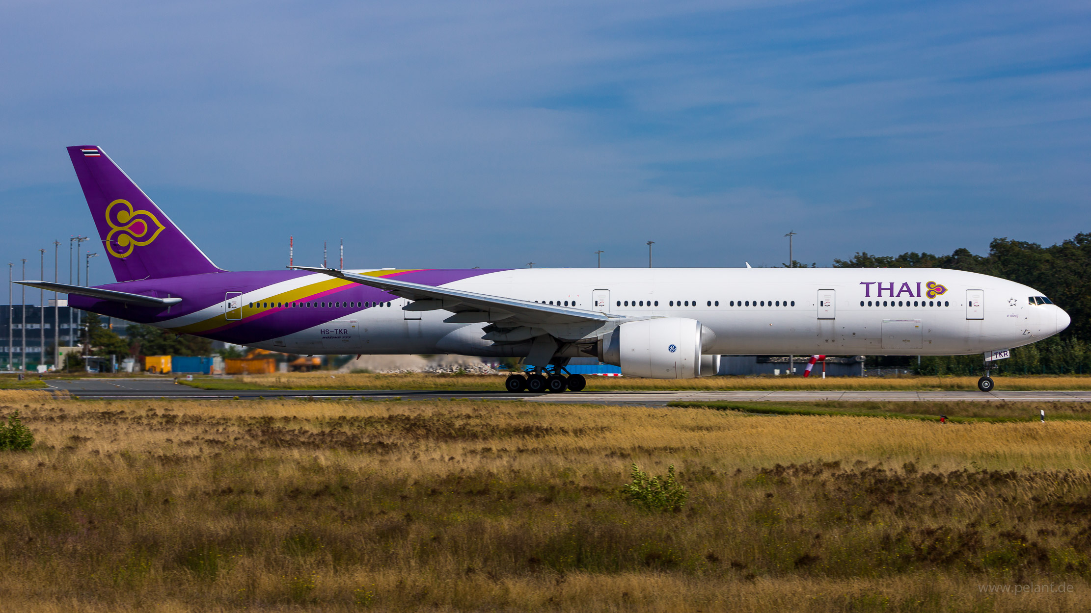 HS-TKR Thai Airways Boeing 777-3ALER in Frankfurt / FRA