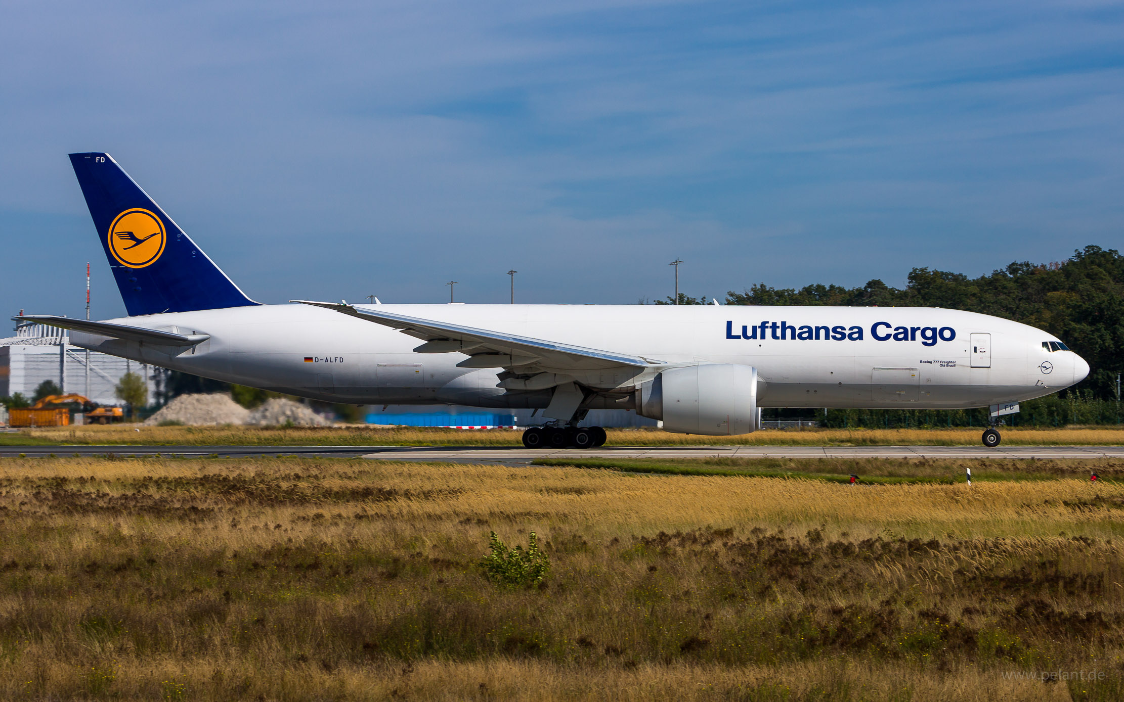 D-ALFD Lufthansa Cargo Boeing 777-FBT in Frankfurt / FRA