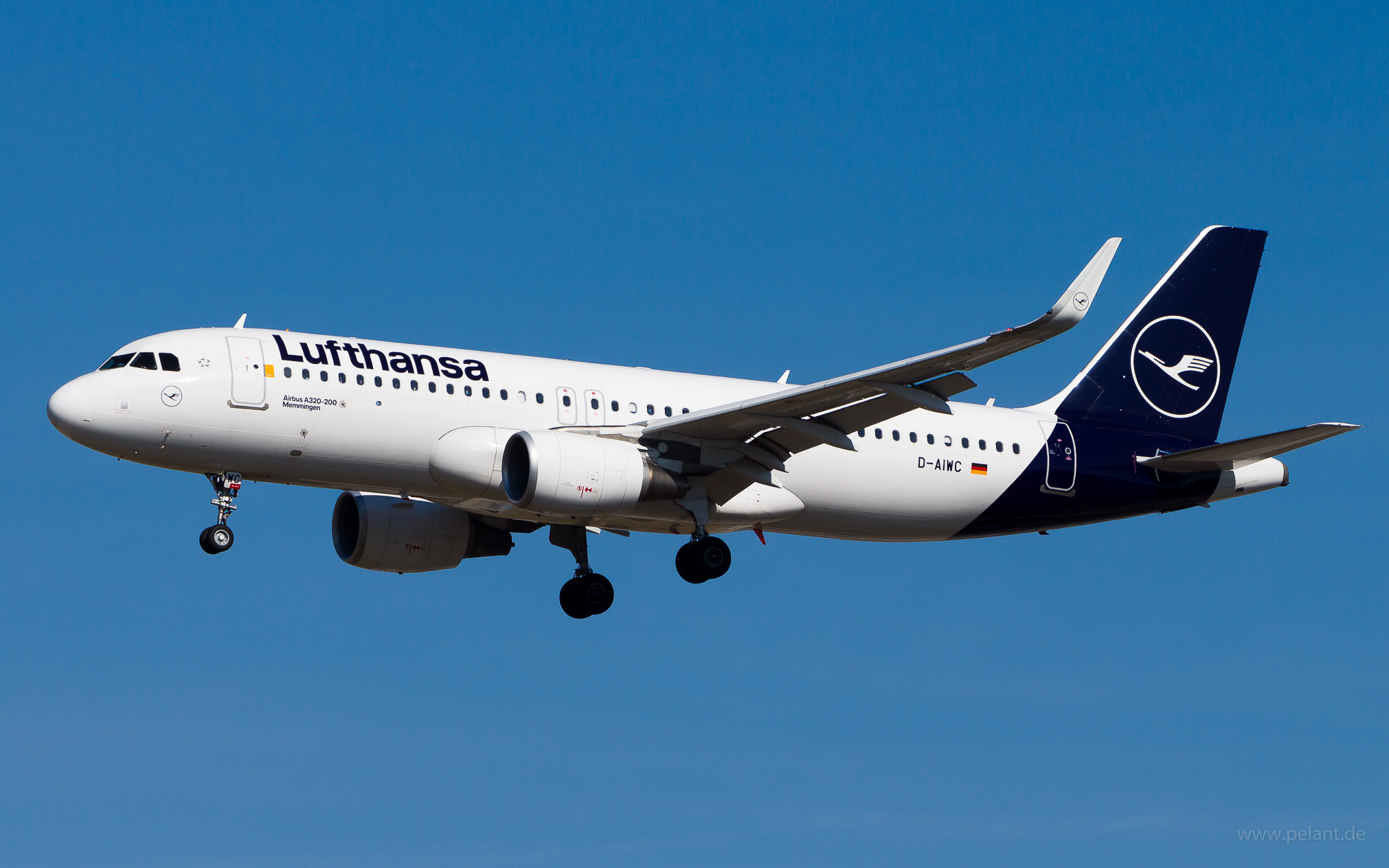 D-AIWC Lufthansa Airbus A320-214 in Frankfurt / FRA
