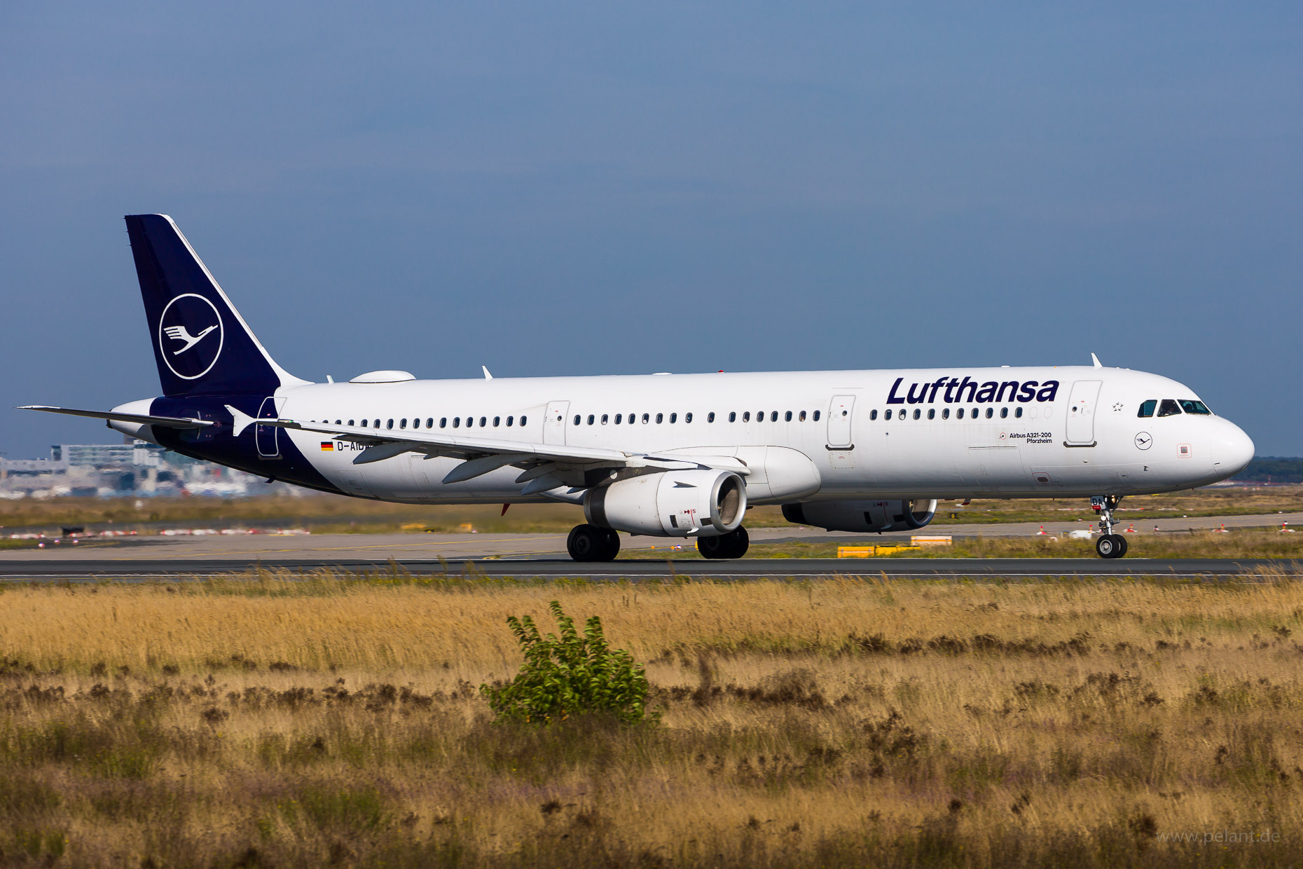 D-AIDA Lufthansa Airbus A321-231 in Frankfurt / FRA