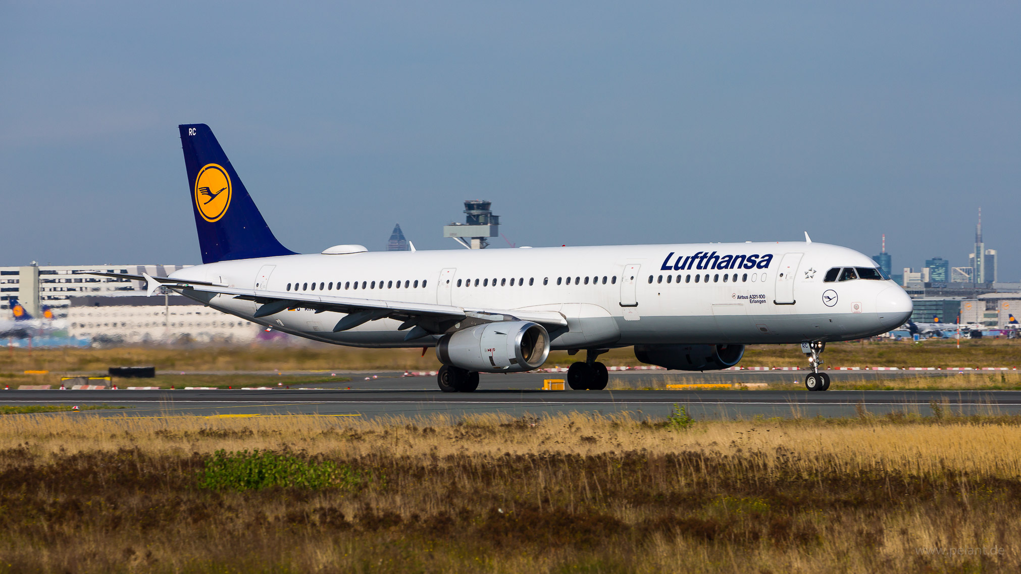 D-AIRC Lufthansa Airbus A321-131 in Frankfurt / FRA