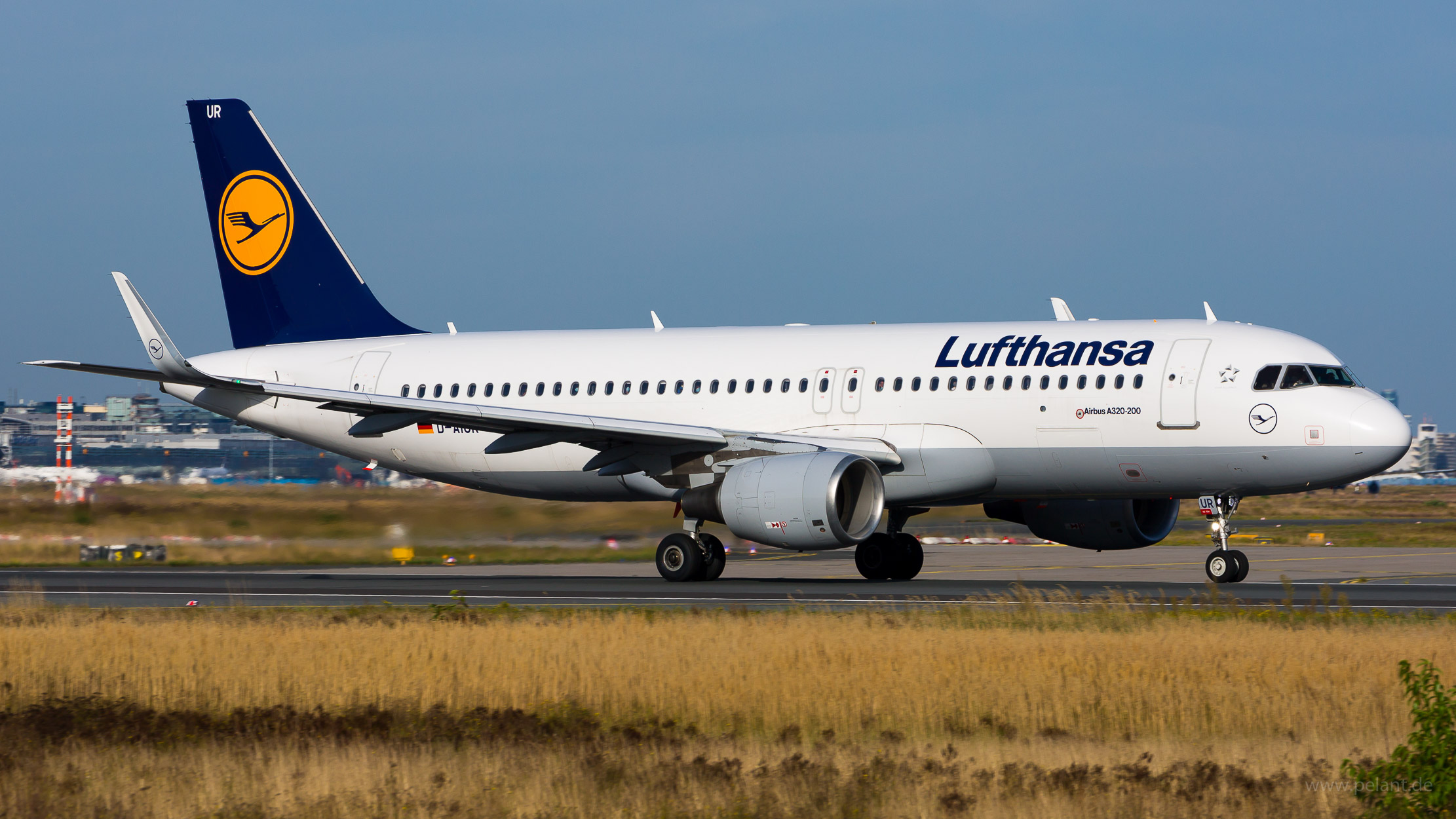 D-AIUR Lufthansa Airbus A320-214 in Frankfurt / FRA
