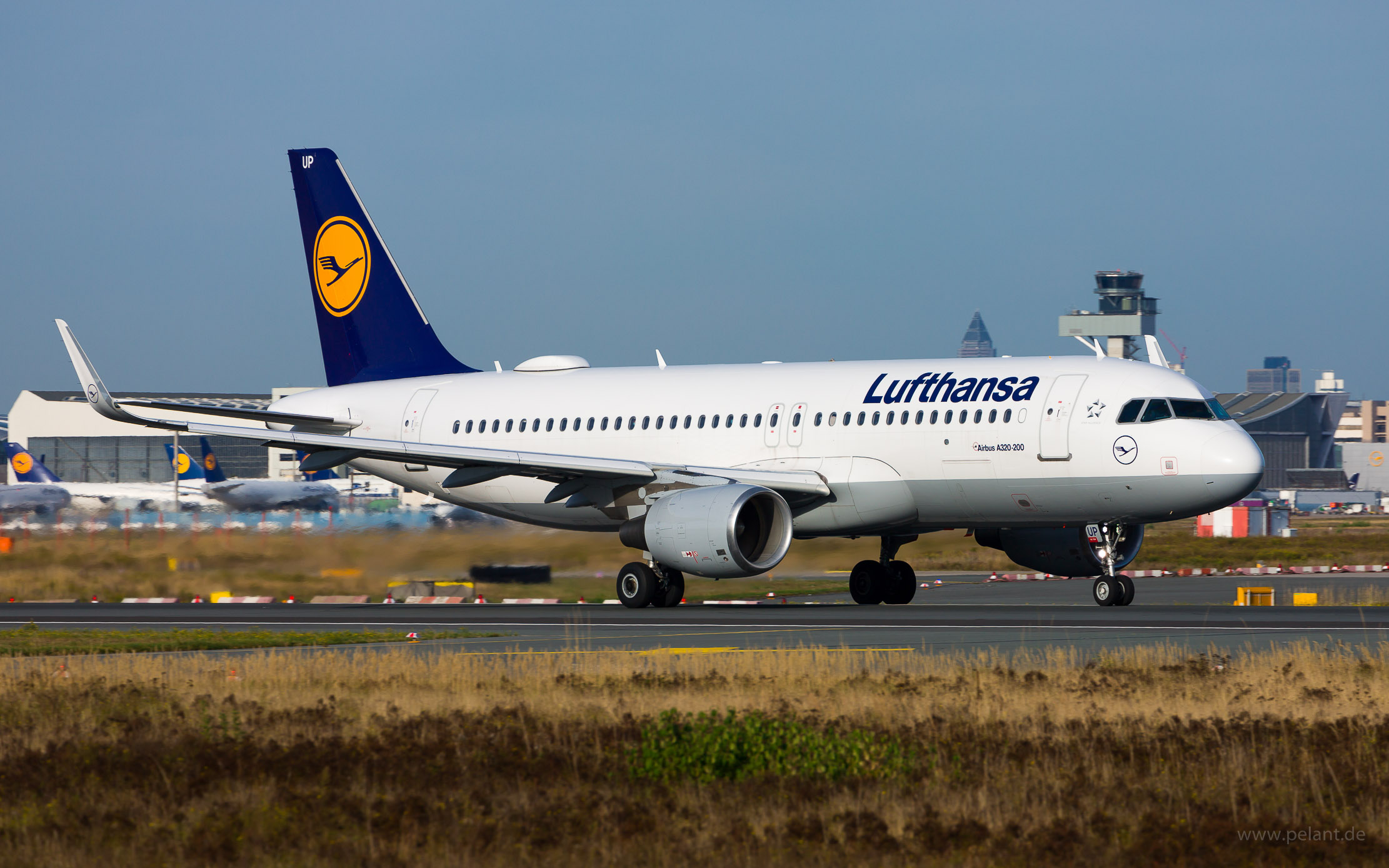 D-AIUP Lufthansa Airbus A320-214 in Frankfurt / FRA