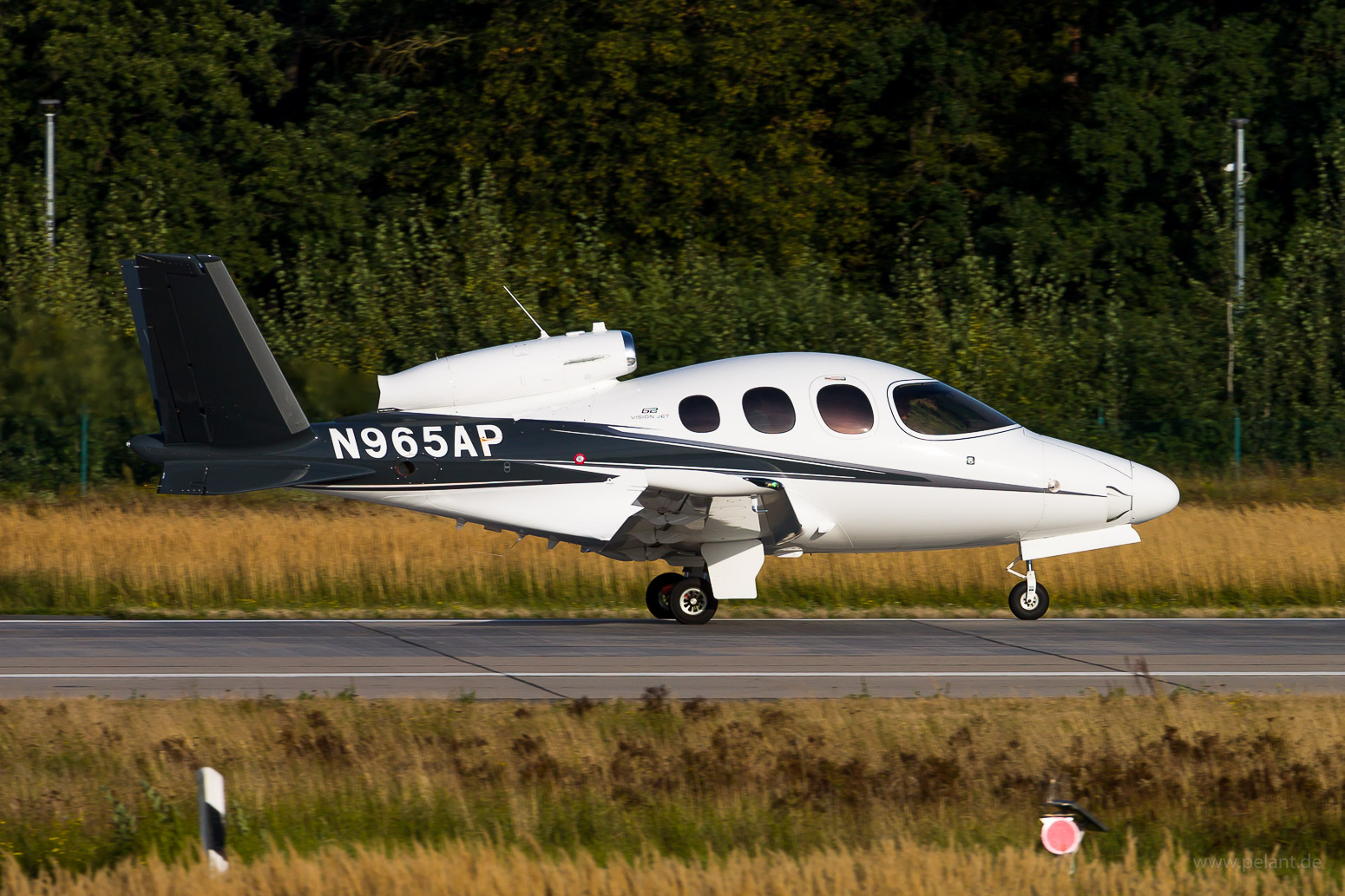 N965AP ? Cirrus Vision SF50 G2 in Frankfurt / FRA