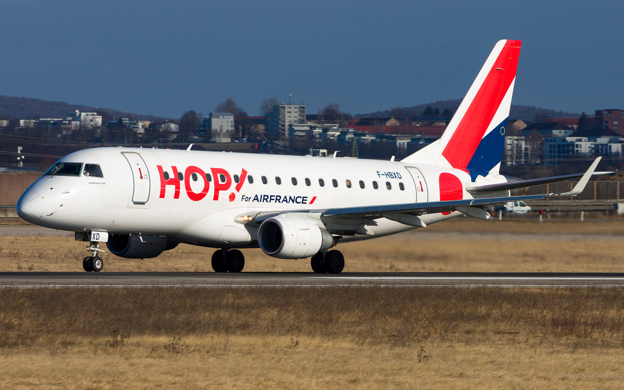 F-HBXD HOP! Embraer 170 in Stuttgart / STR