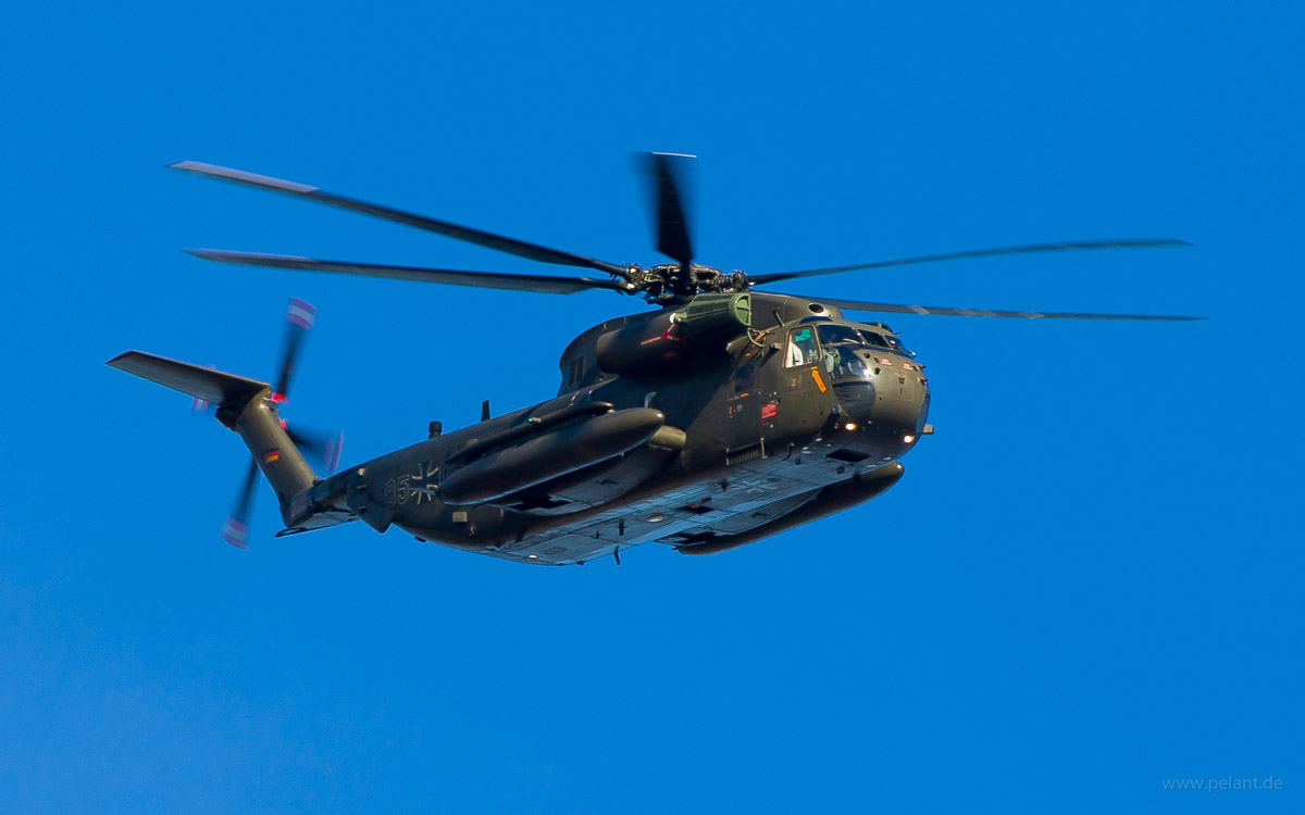 85+05 Luftwaffe Sikorsky CH-53G in Stuttgart / STR