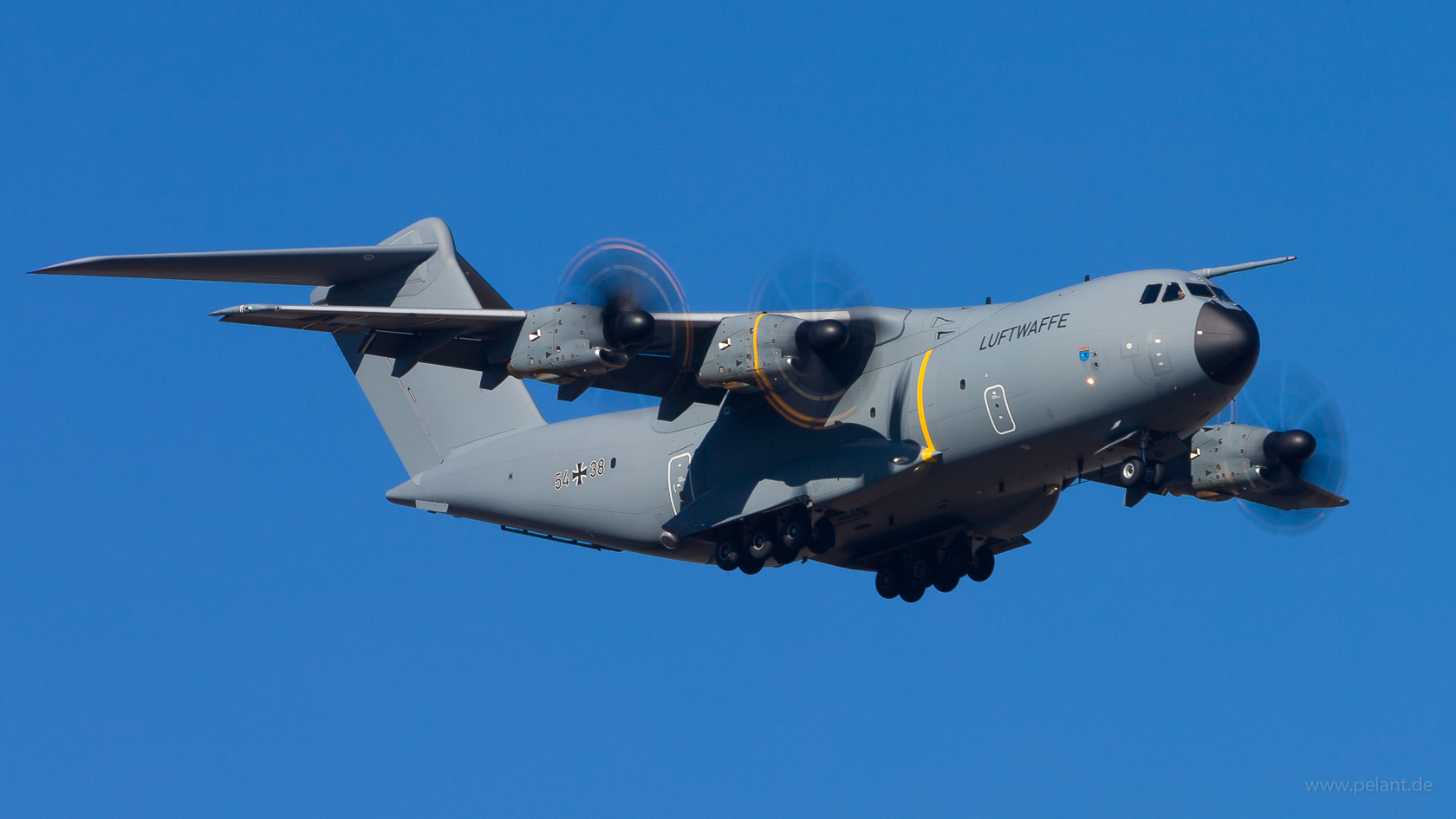 54+38 Luftwaffe Airbus A400M-180 in Stuttgart / STR