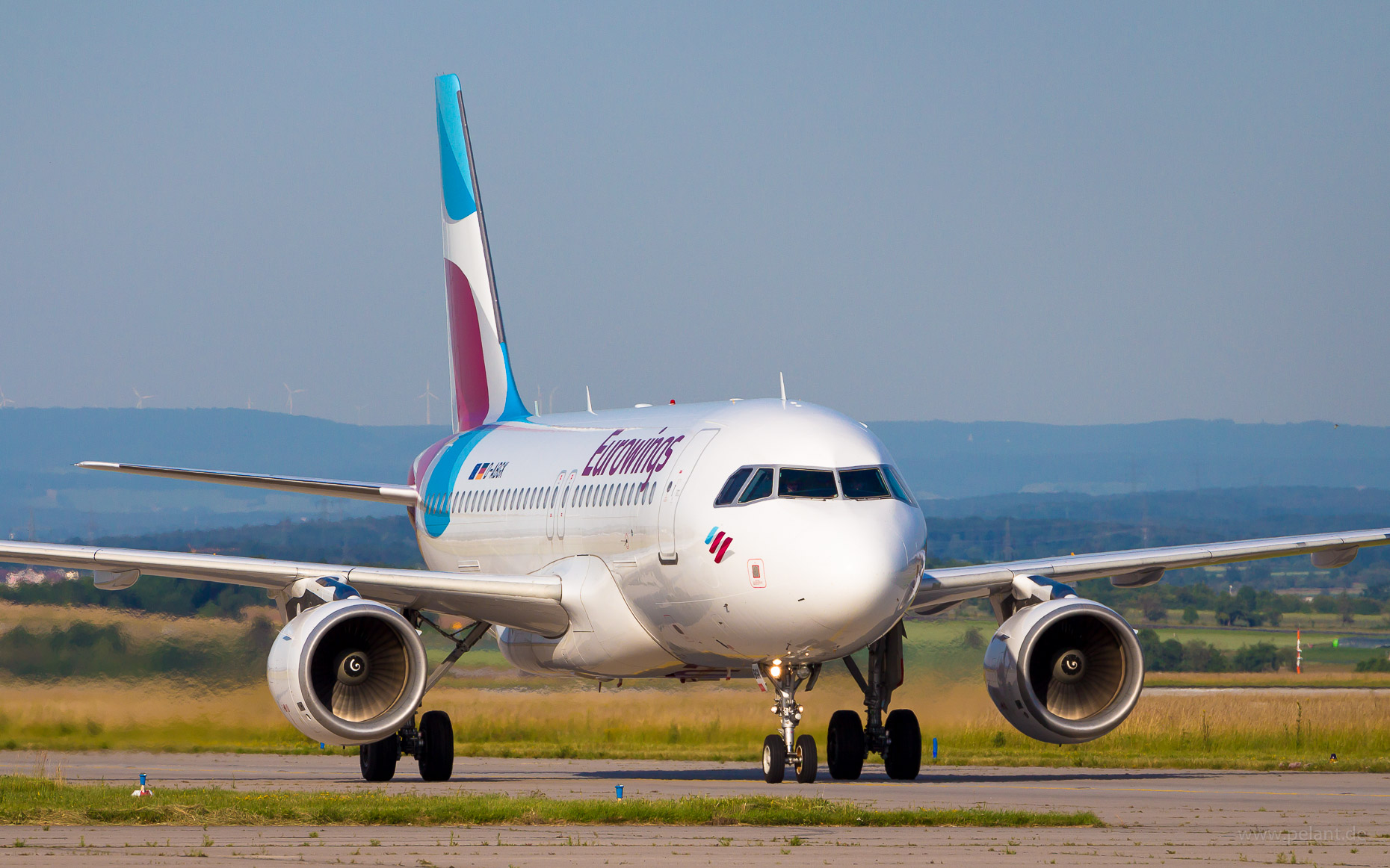 D-ABGK Eurowings Airbus A319-112 in Stuttgart / STR