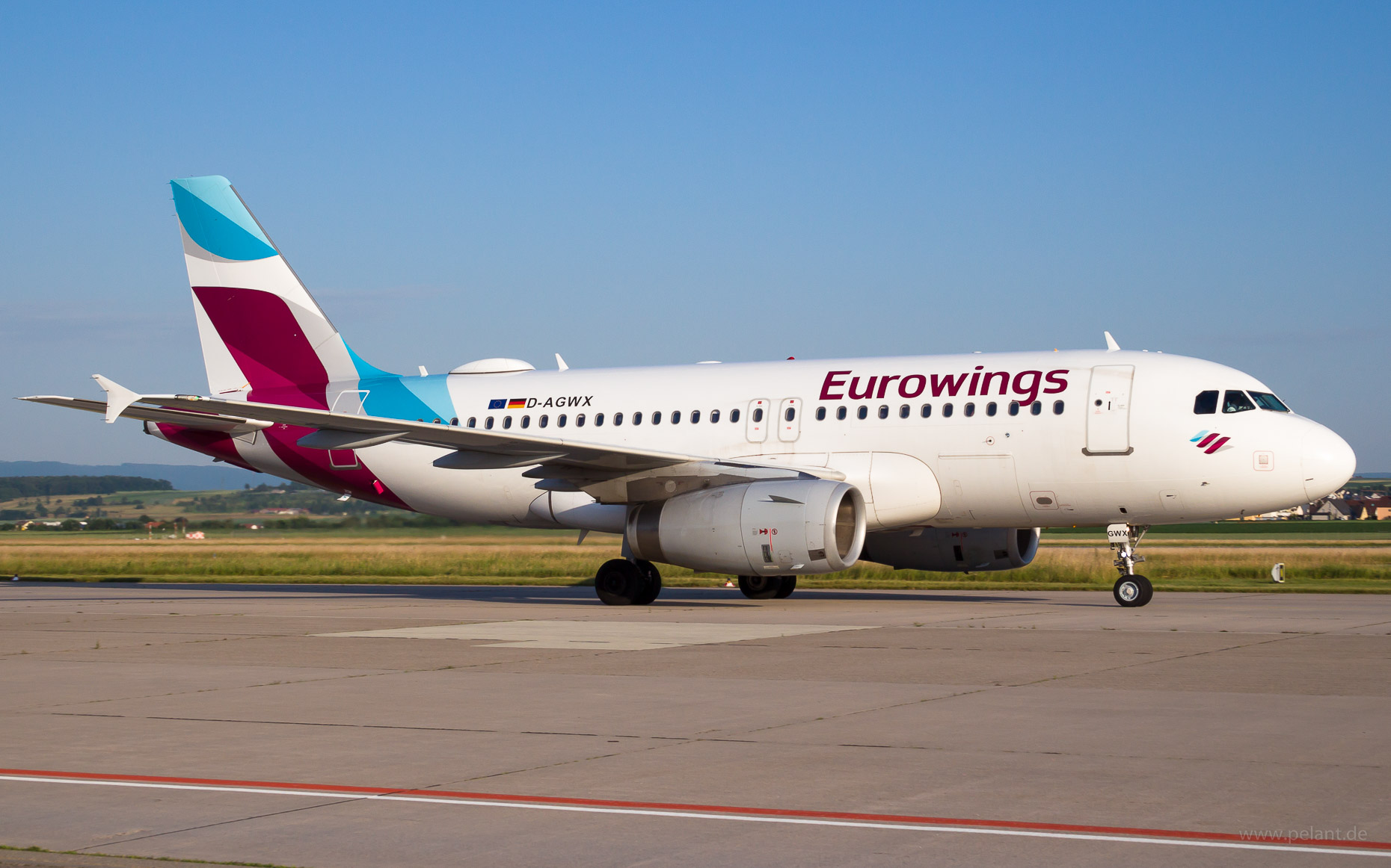 D-AGWX Eurowings Airbus A319-132 in Stuttgart / STR