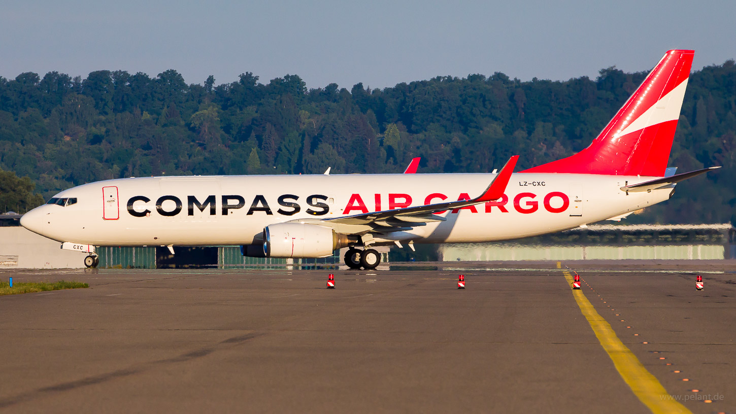 LZ-CXC Compass Cargo Airlines Boeing 737-8CXSF in Stuttgart / STR