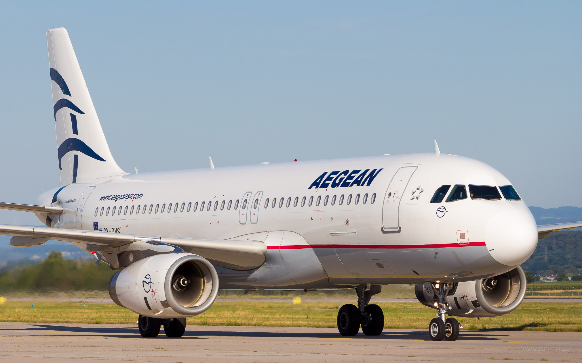 SX-DVS Aegean Airbus A320-232 in Stuttgart / STR