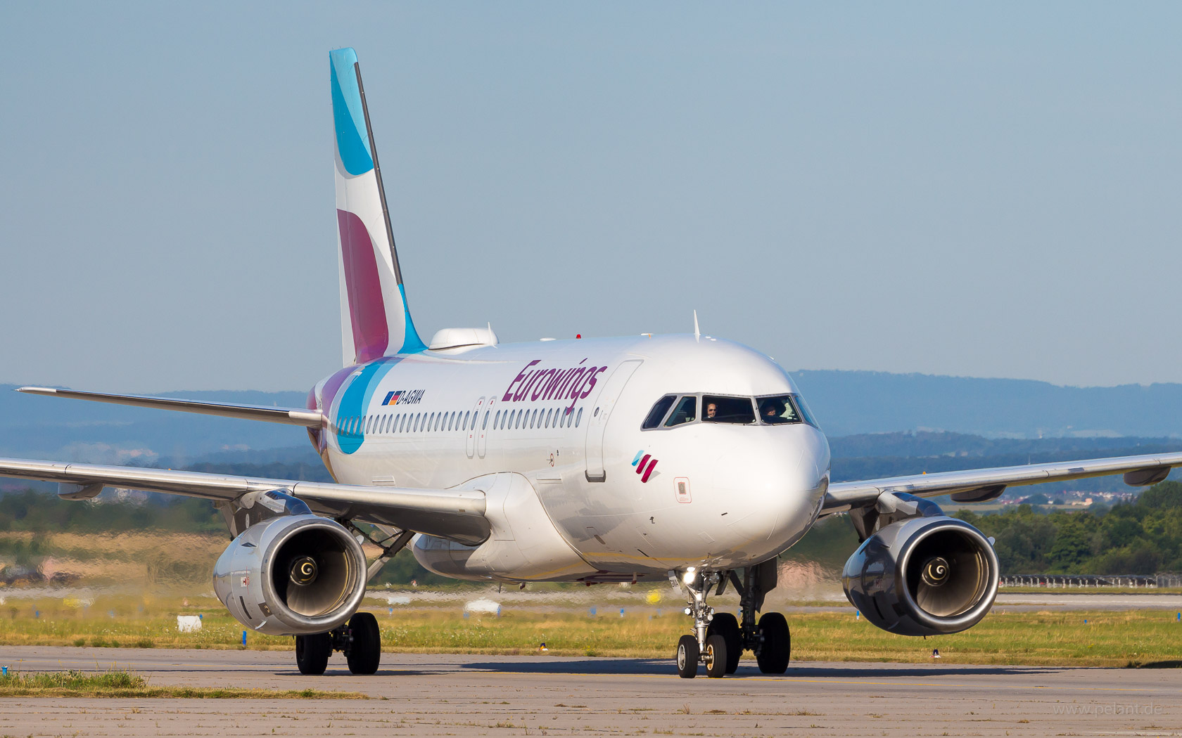 D-AGWA Eurowings Airbus A319-132 in Stuttgart / STR