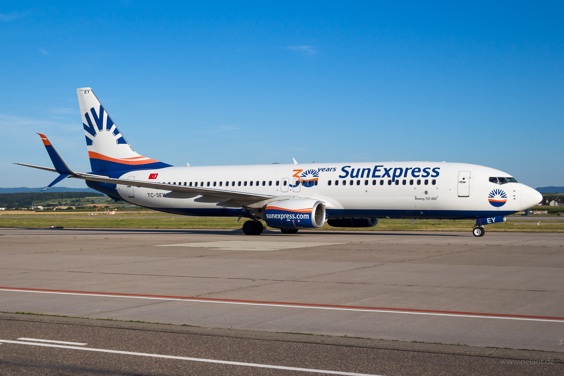 TC-SEY SunExpress Boeing 737-8HC in Stuttgart / STR (30 years (SunExpress) Sticker Livery)