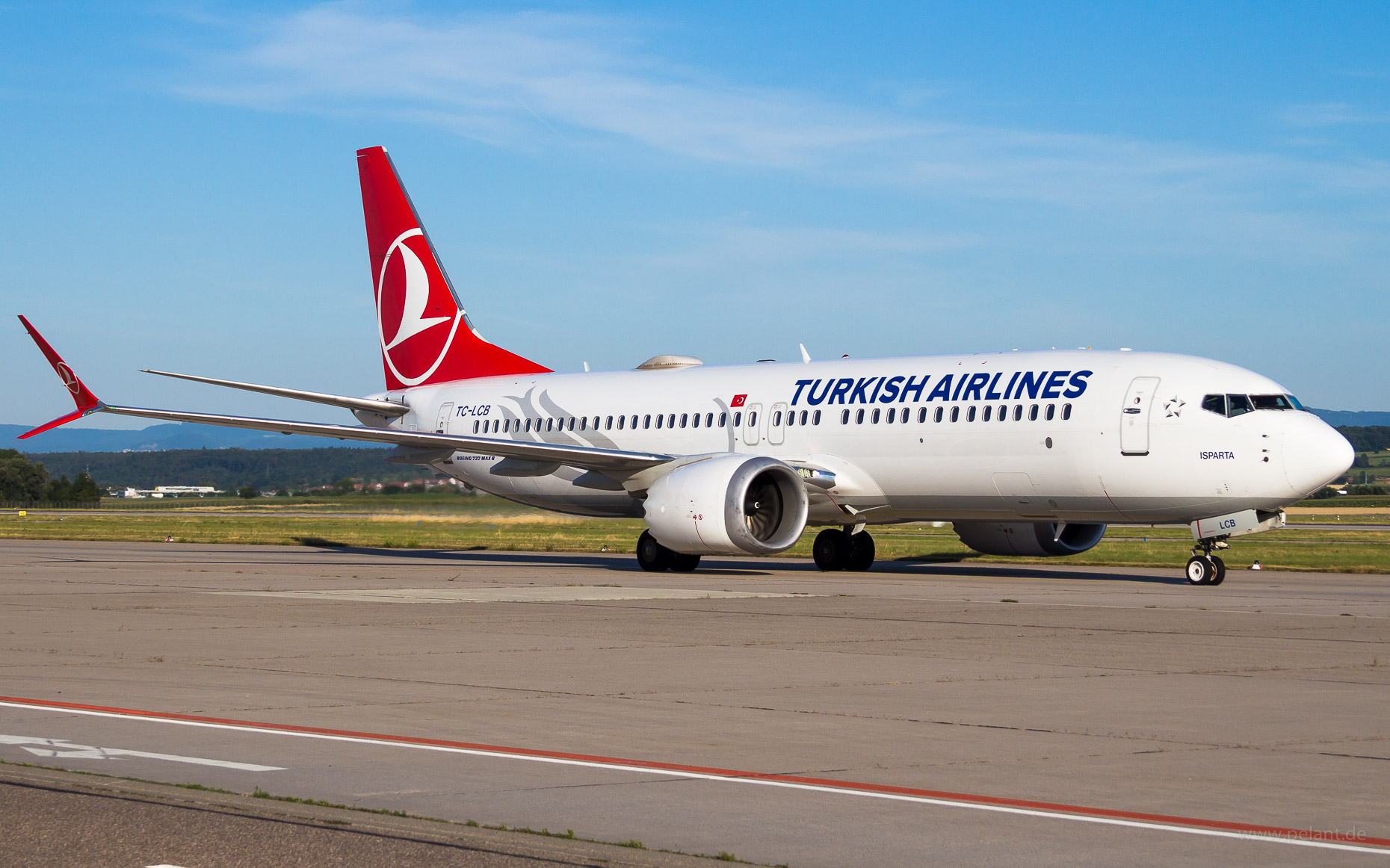 TC-LCB Turkish Airlines Boeing 737 MAX 8 in Stuttgart / STR