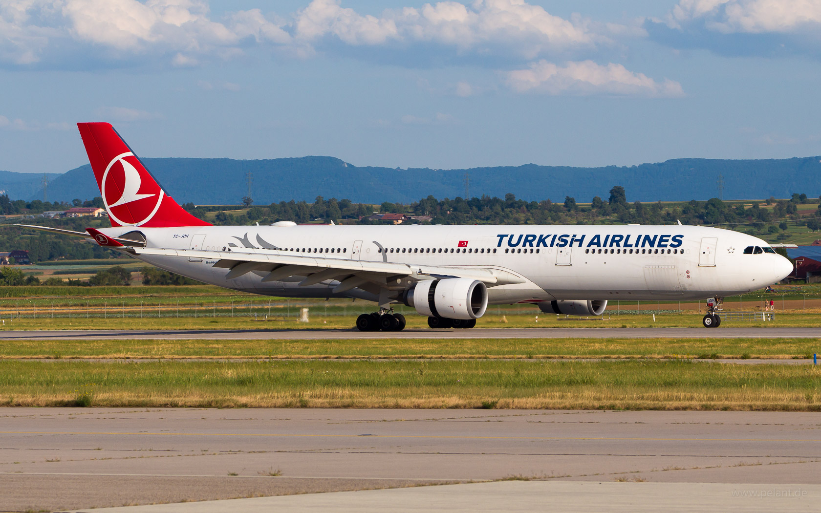 TC-JOH Turkish Airlines Airbus A330-303 in Stuttgart / STR