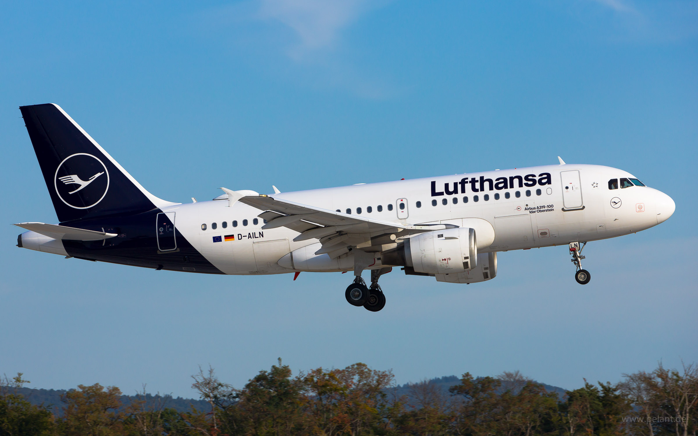 D-AILN Lufthansa Airbus A319-114 in Frankfurt / FRA