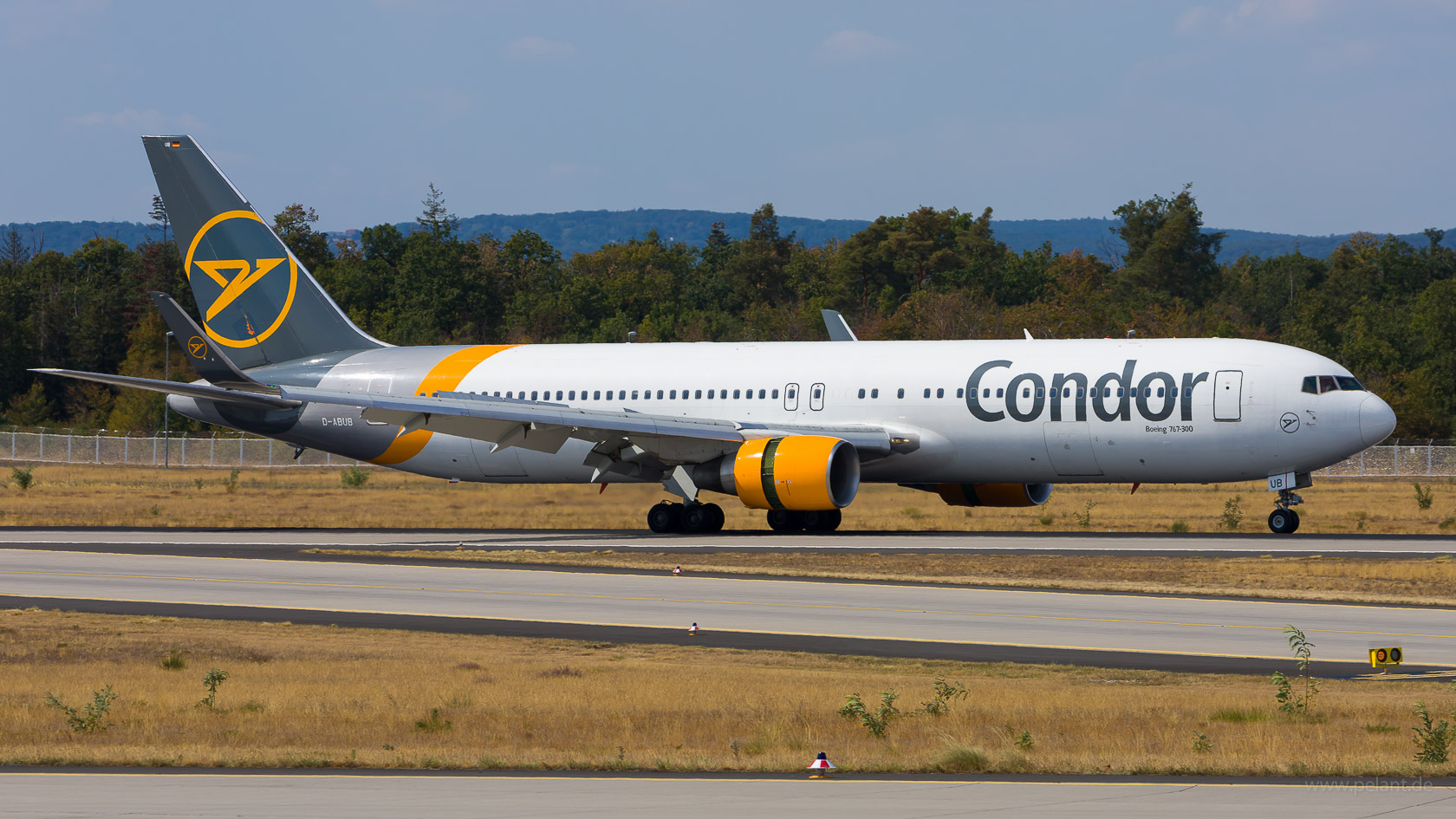 D-ABUB Condor Boeing 767-330ER in Frankfurt / FRA