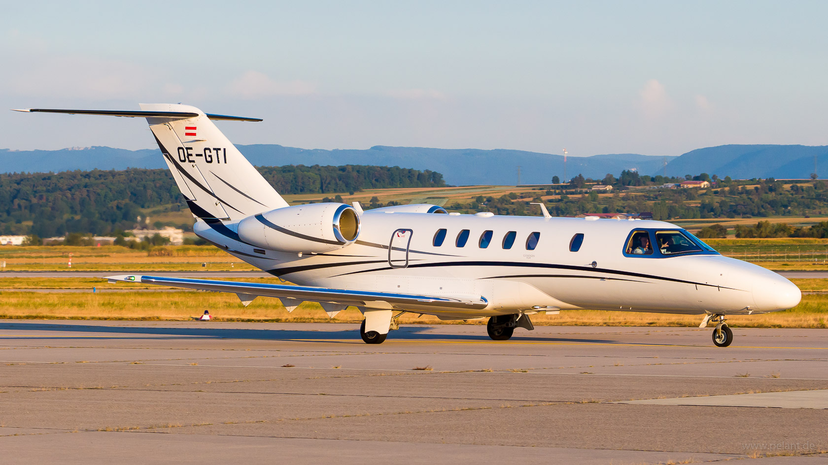 OE-GTI ? Cessna 525C Citationjet CJ4 in Stuttgart / STR