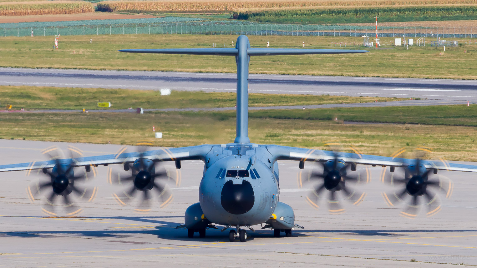 54+30 Luftwaffe Airbus A400M Atlas in Stuttgart / STR