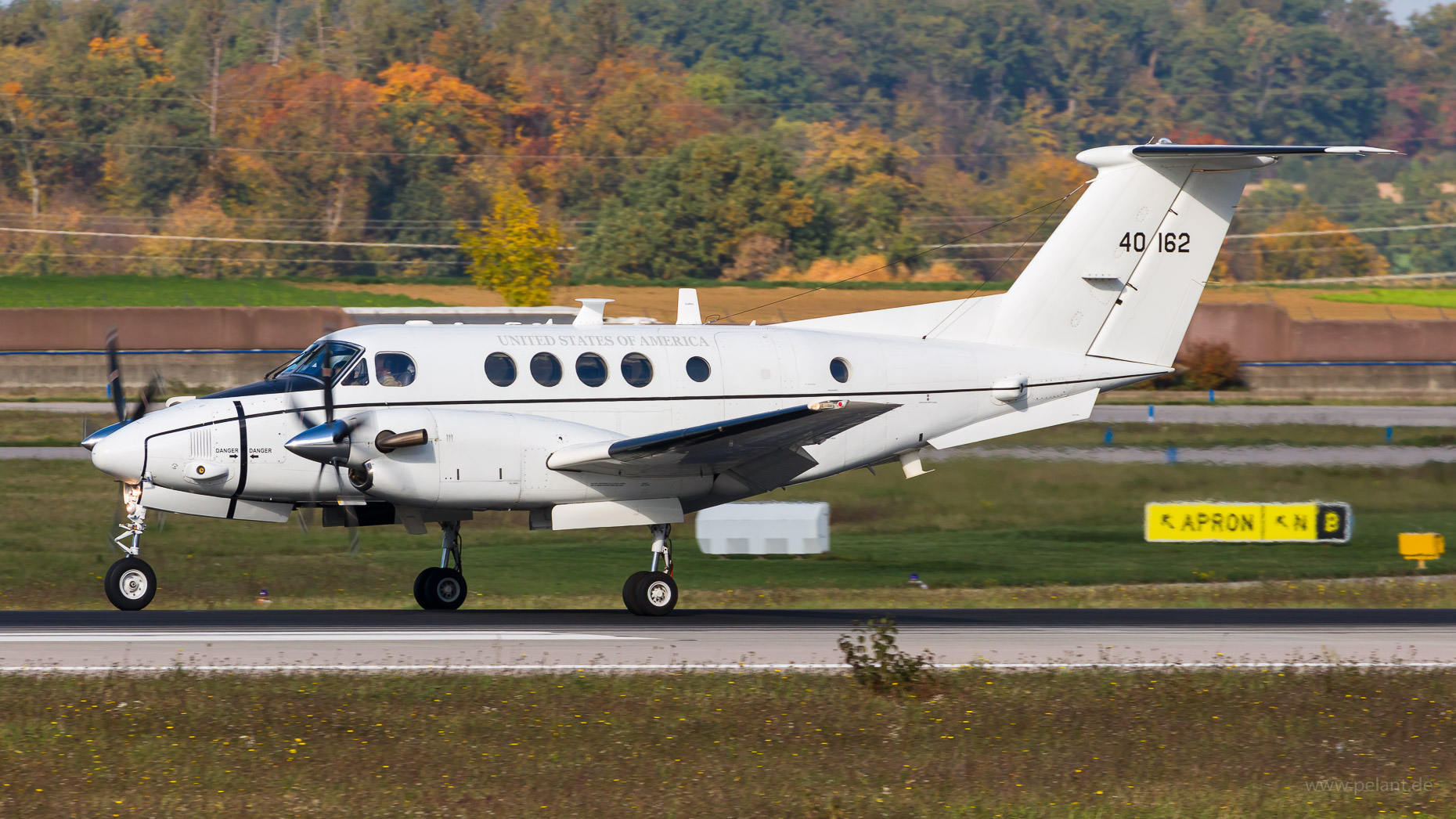 84-00162 USAF, -Army etc. Beechcraft C-12U-3 Huron in Stuttgart / STR