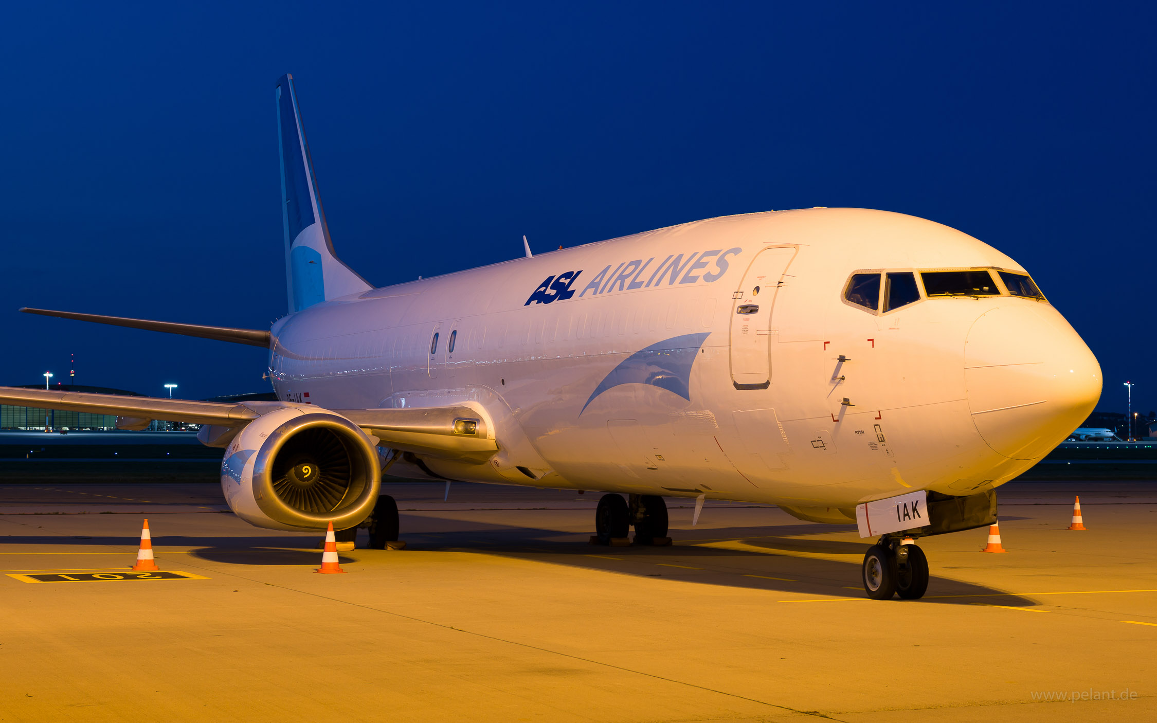 OE-IAK ASL Airlines Belgium Boeing 737-4Q8SF in Stuttgart / STR